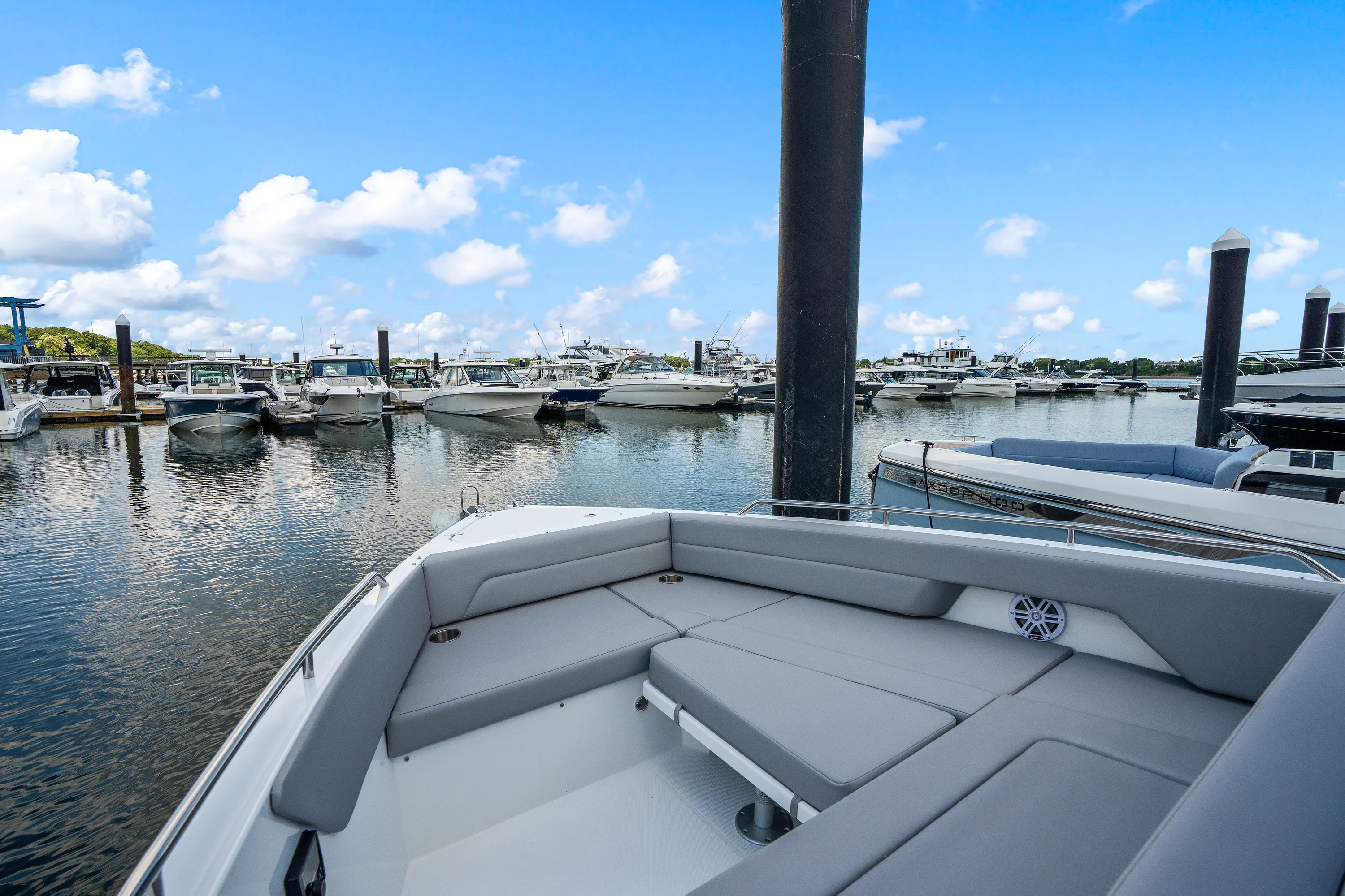 2026 Cruisers Yachts 38 VTR EC Image Thumbnail #37