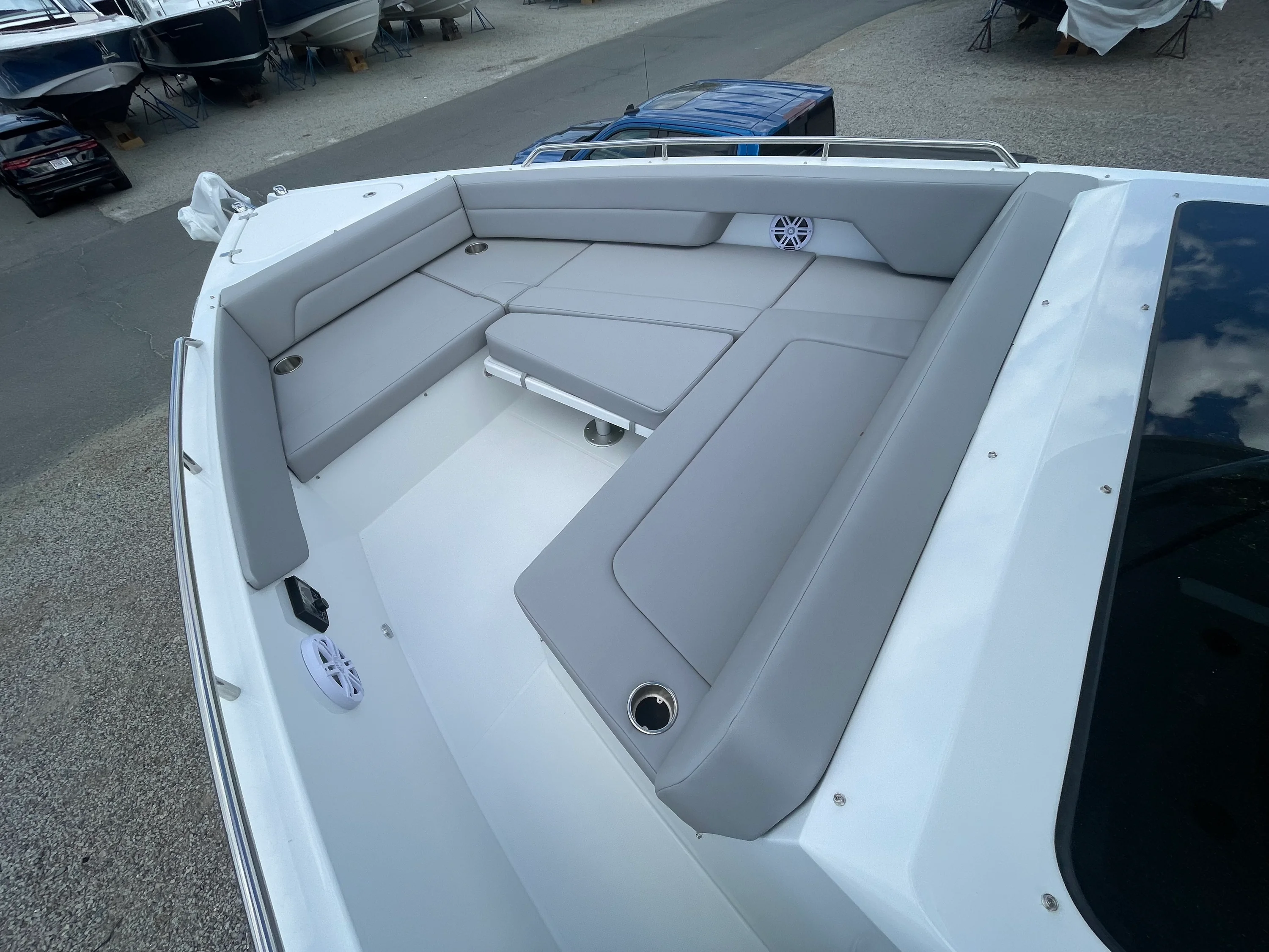 2026 Cruisers Yachts 38 VTR EC Image Thumbnail #20