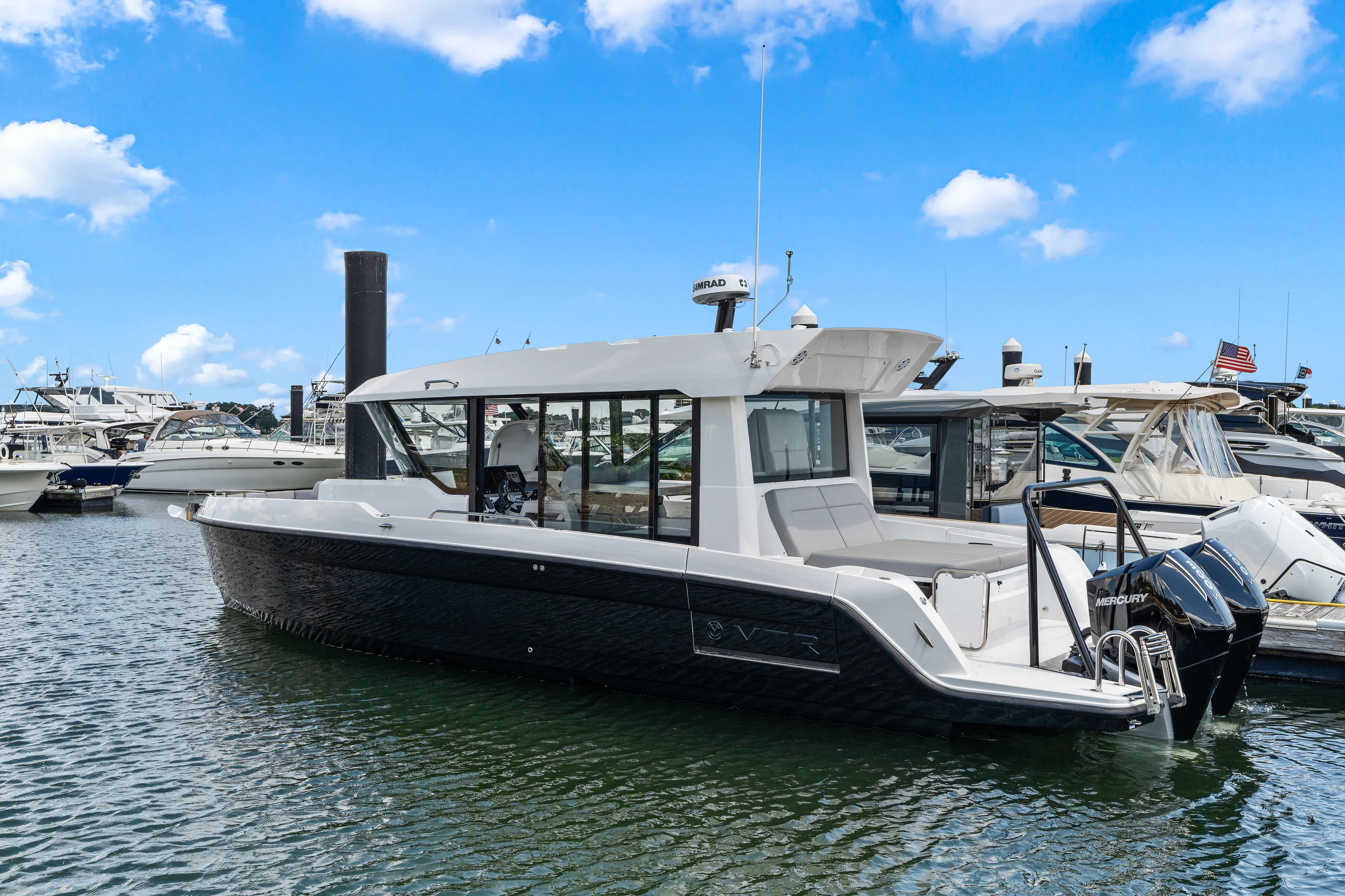 2026 Cruisers Yachts 38 VTR EC Image Thumbnail #5