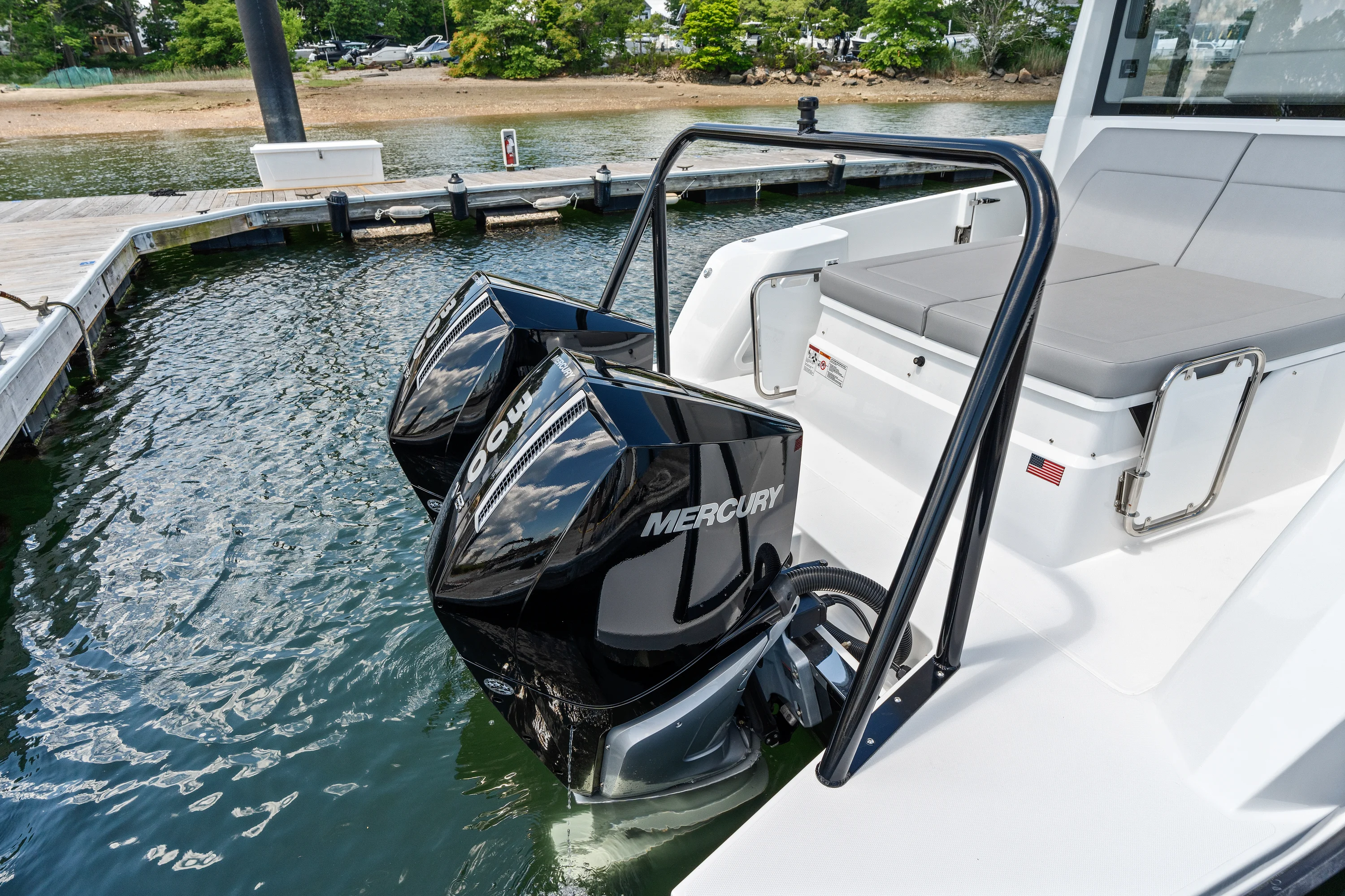 2026 Cruisers Yachts 38 VTR EC Image Thumbnail #8