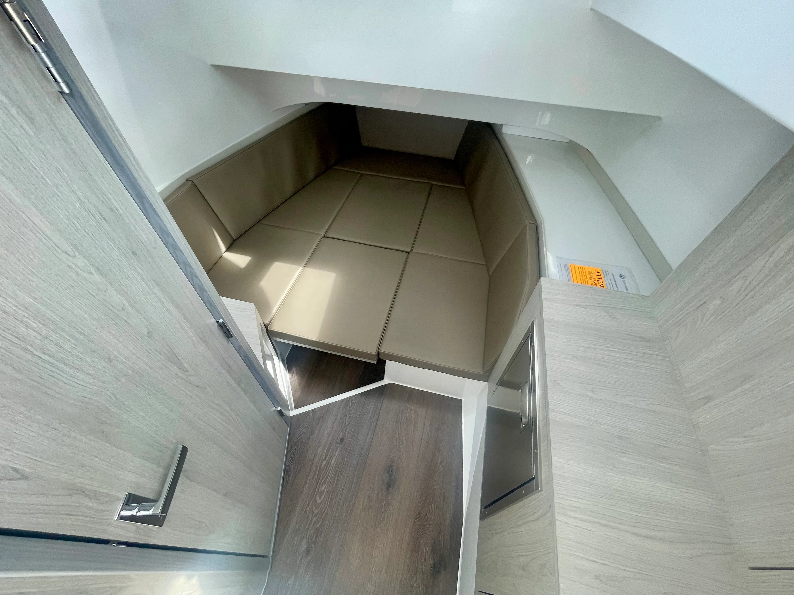 2026 Cruisers Yachts 38 VTR Image Thumbnail #12