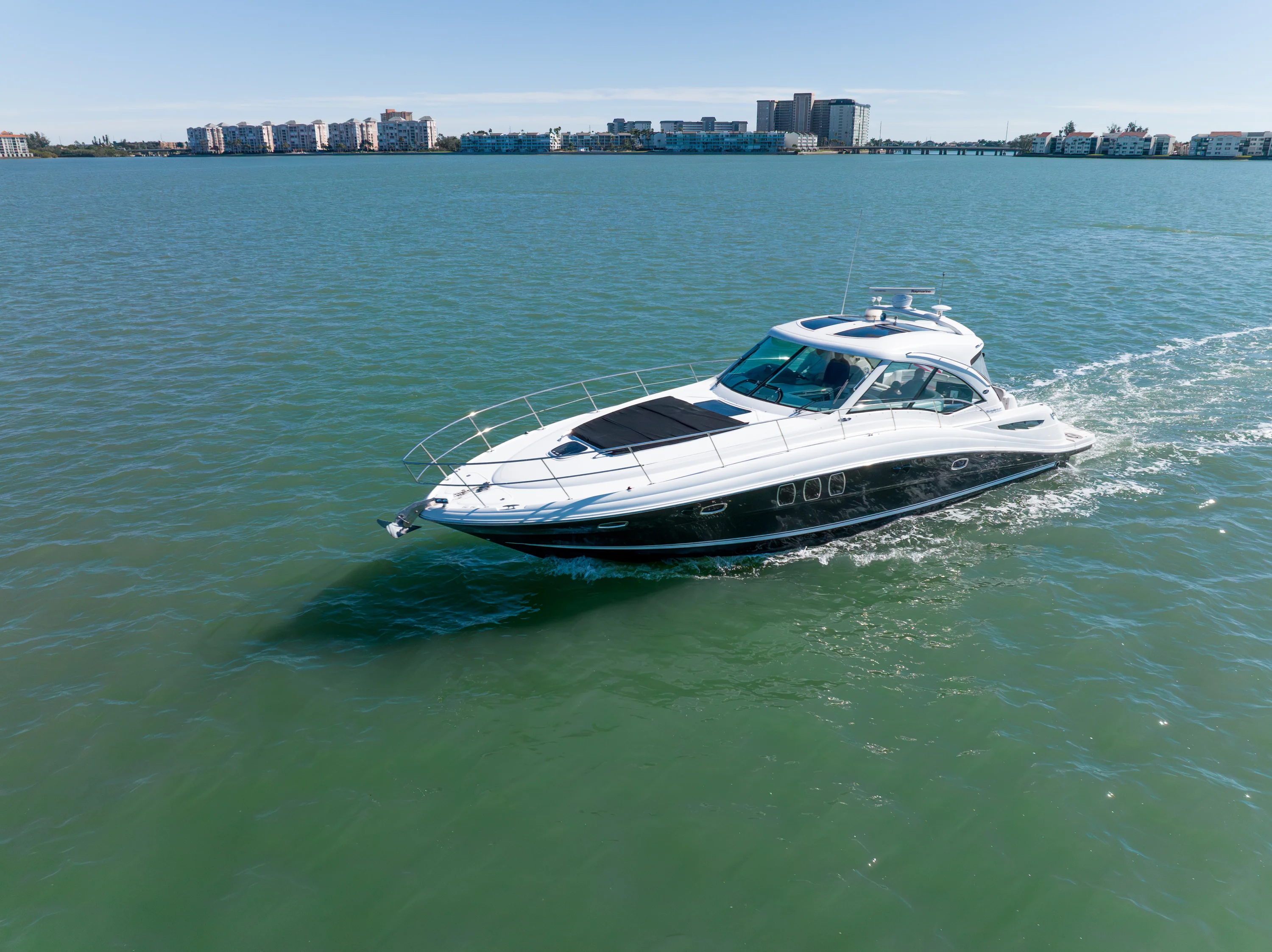 2010 Sea Ray 50 SUNDANCER Image Thumbnail #5