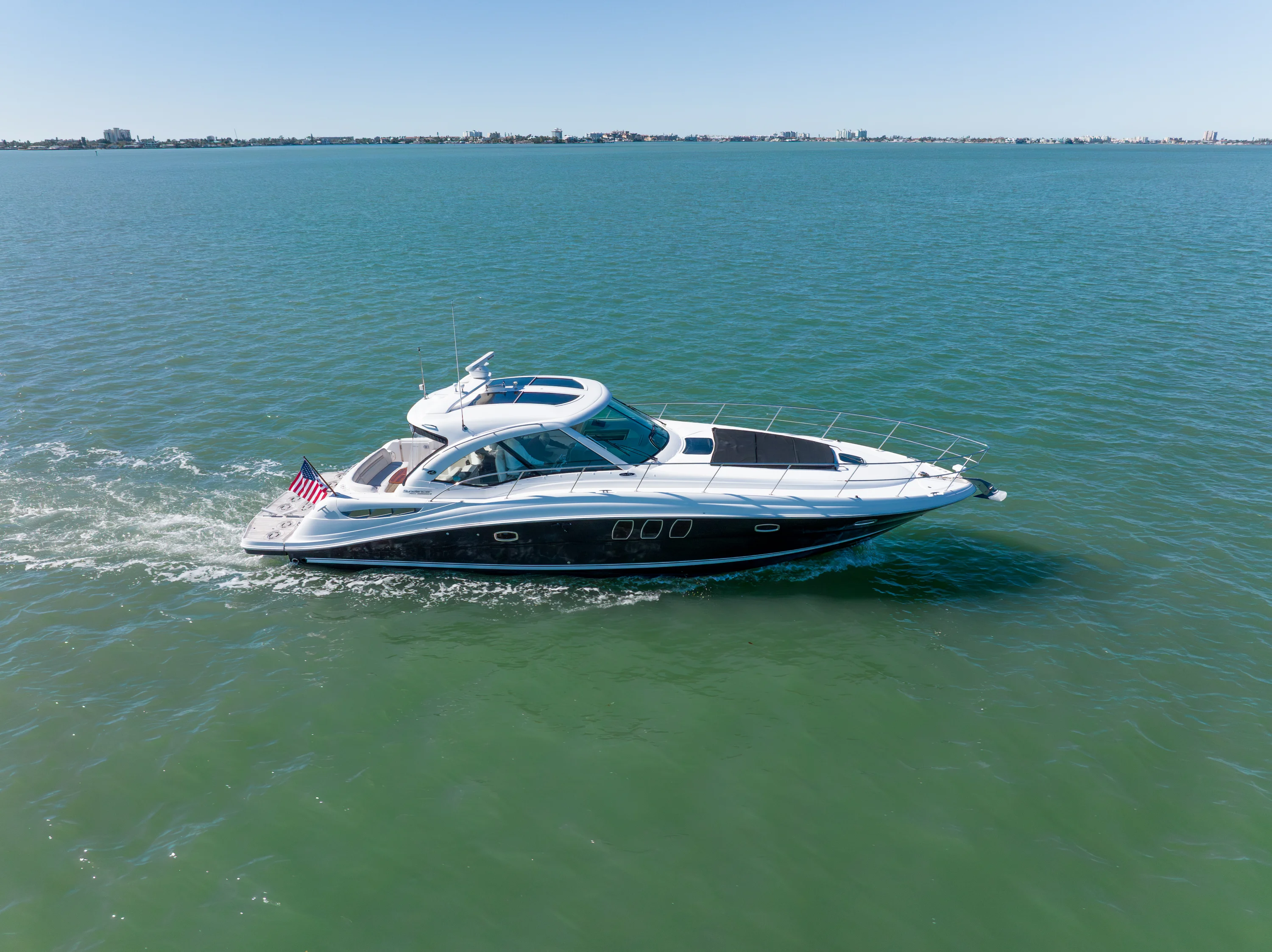 2010 Sea Ray 50 SUNDANCER Image Thumbnail #2