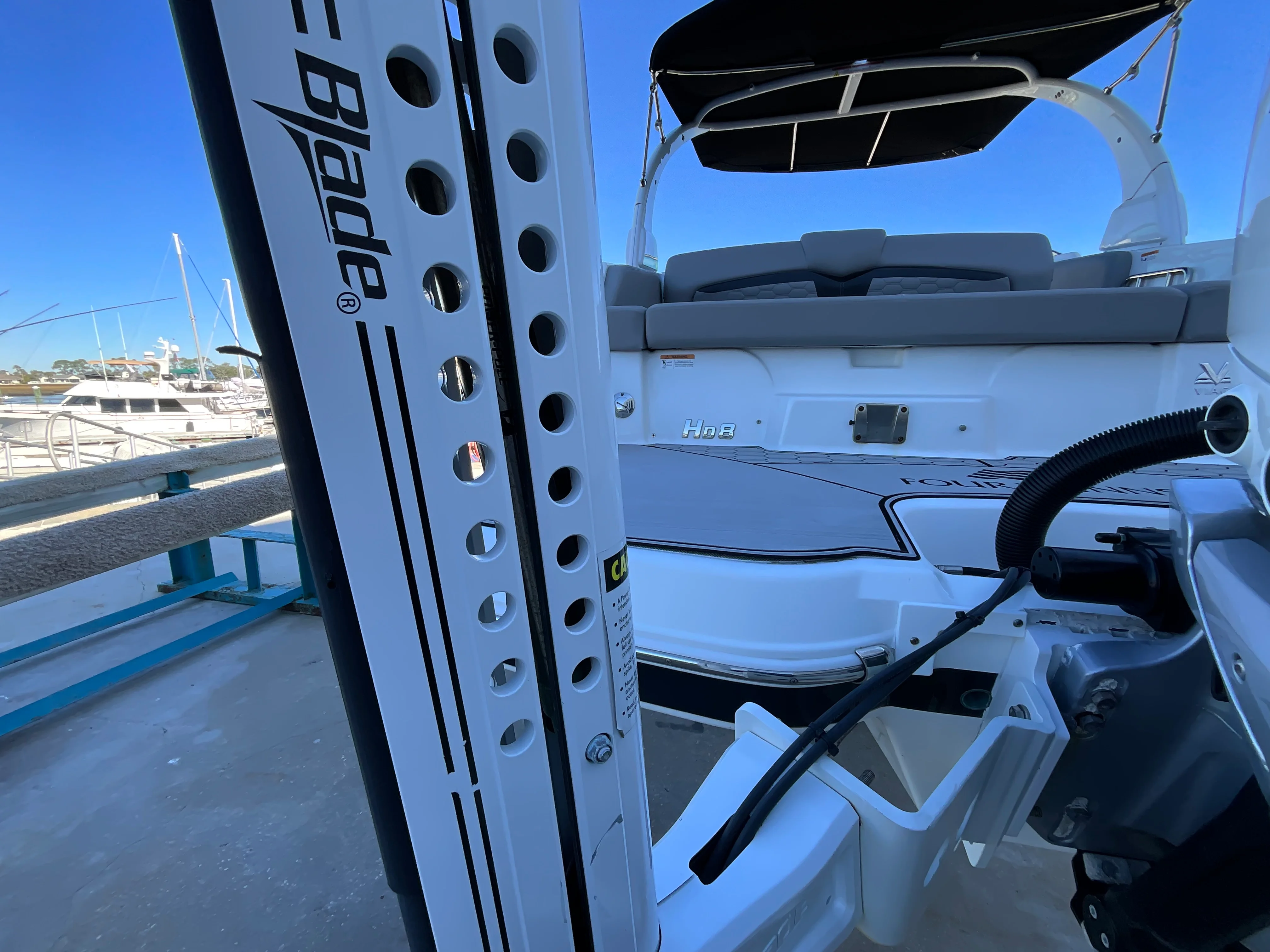 2023 Four Winns HD 8 Image Thumbnail #35