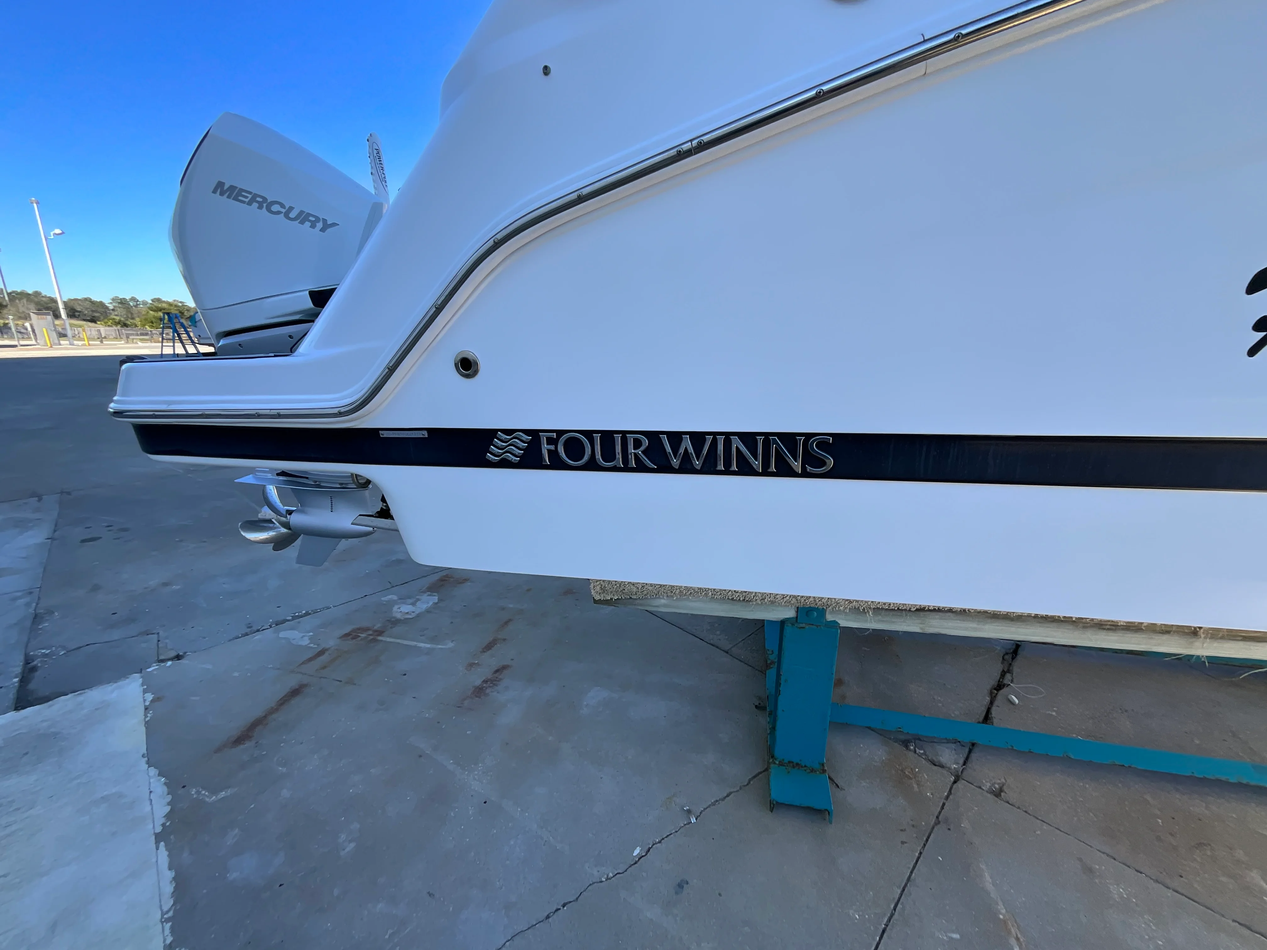 2023 Four Winns HD 8 Image Thumbnail #34