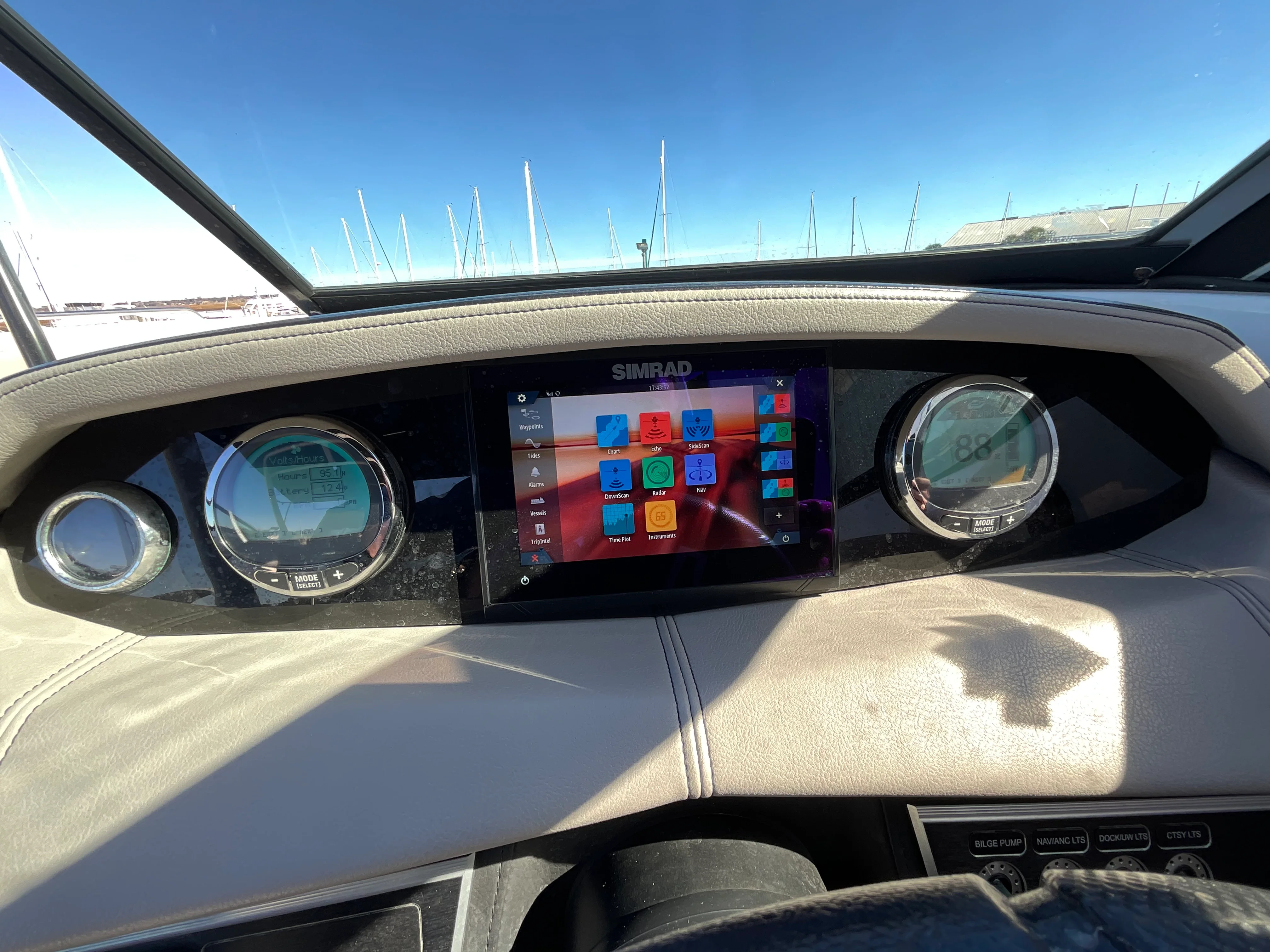 2023 Four Winns HD 8 Image Thumbnail #53