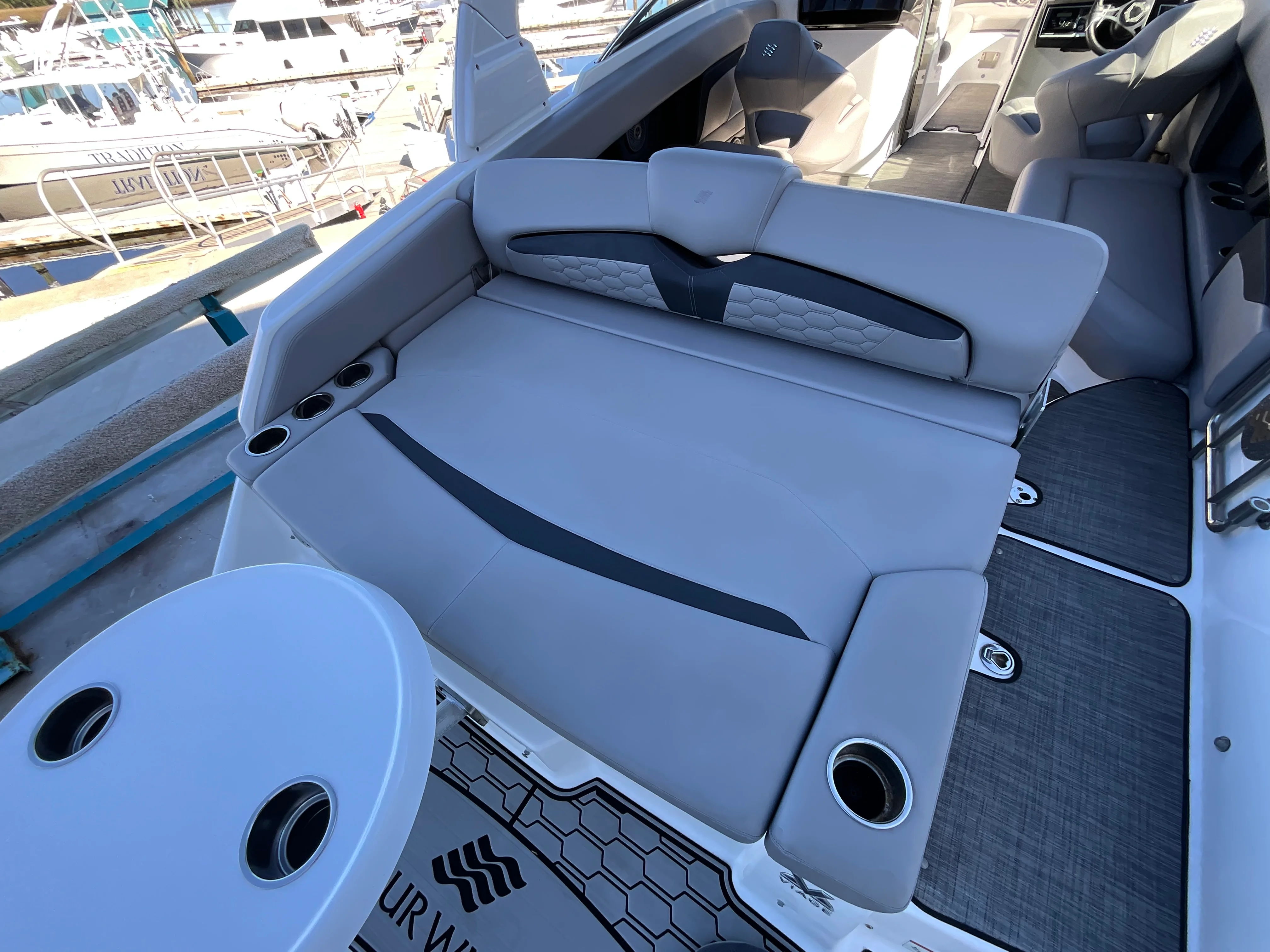 2023 Four Winns HD 8 Image Thumbnail #45