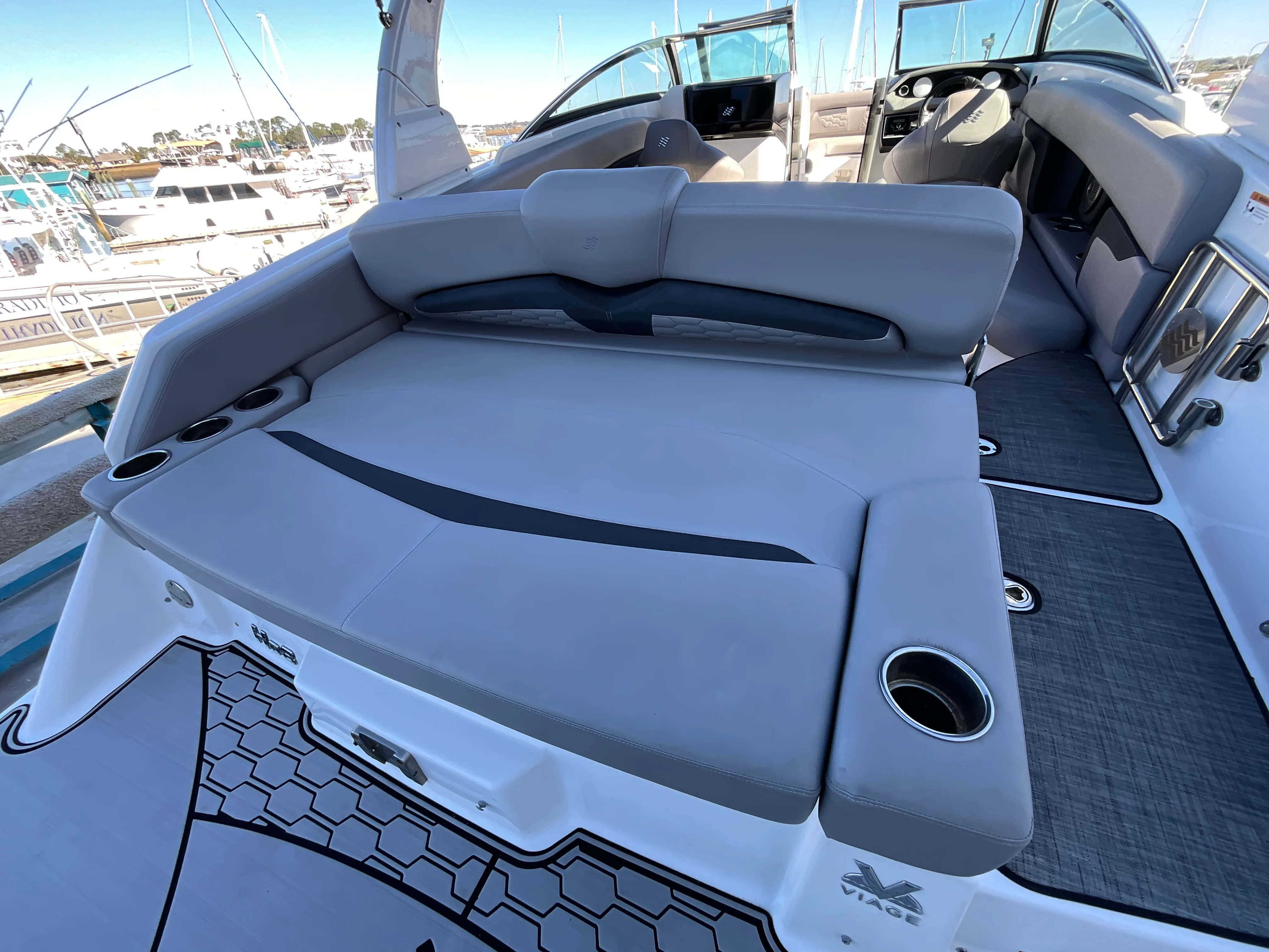 2023 Four Winns HD 8 Image Thumbnail #17