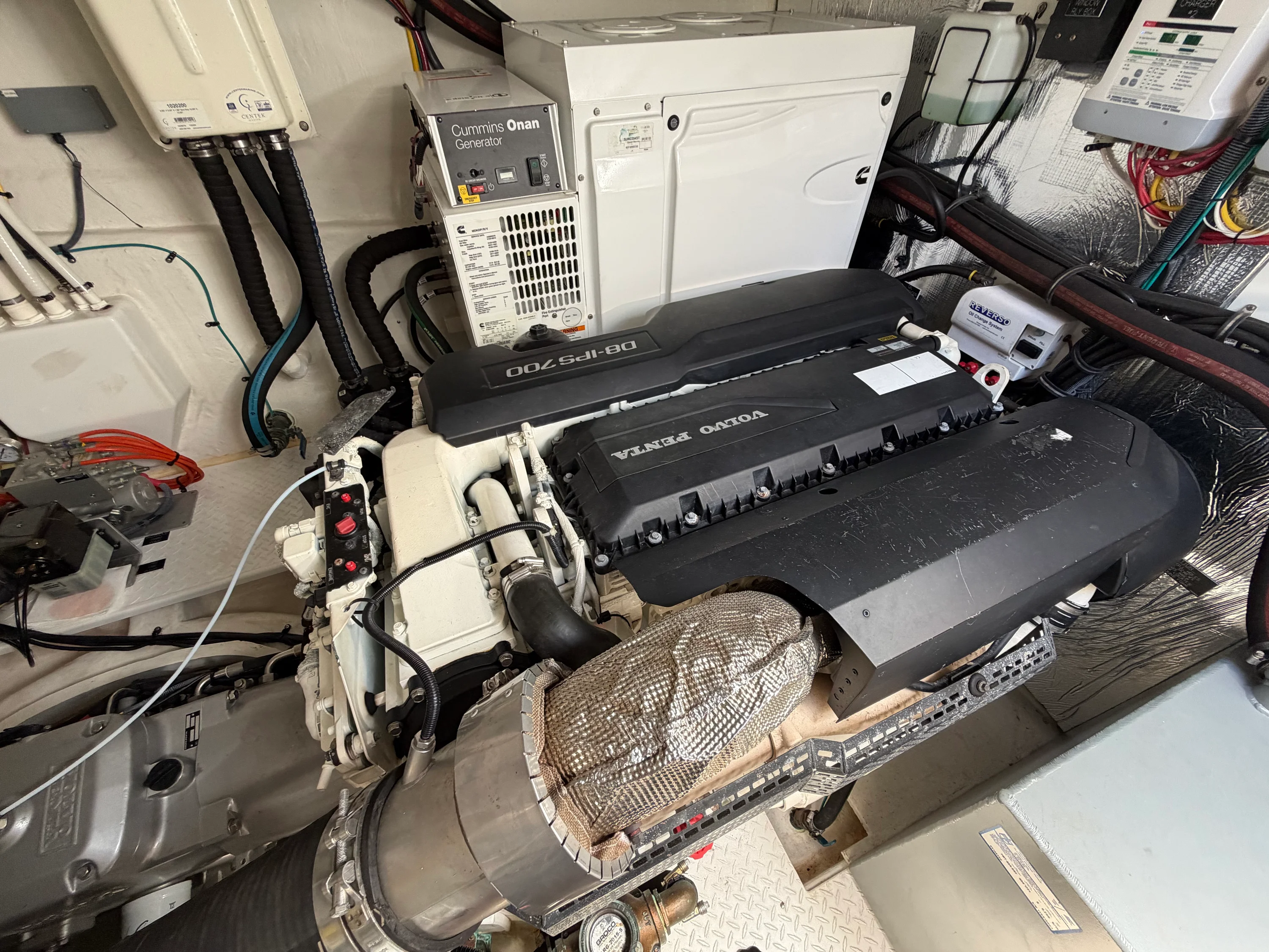 2020 Cruisers Yachts 50 CANTIUS Image Thumbnail #21