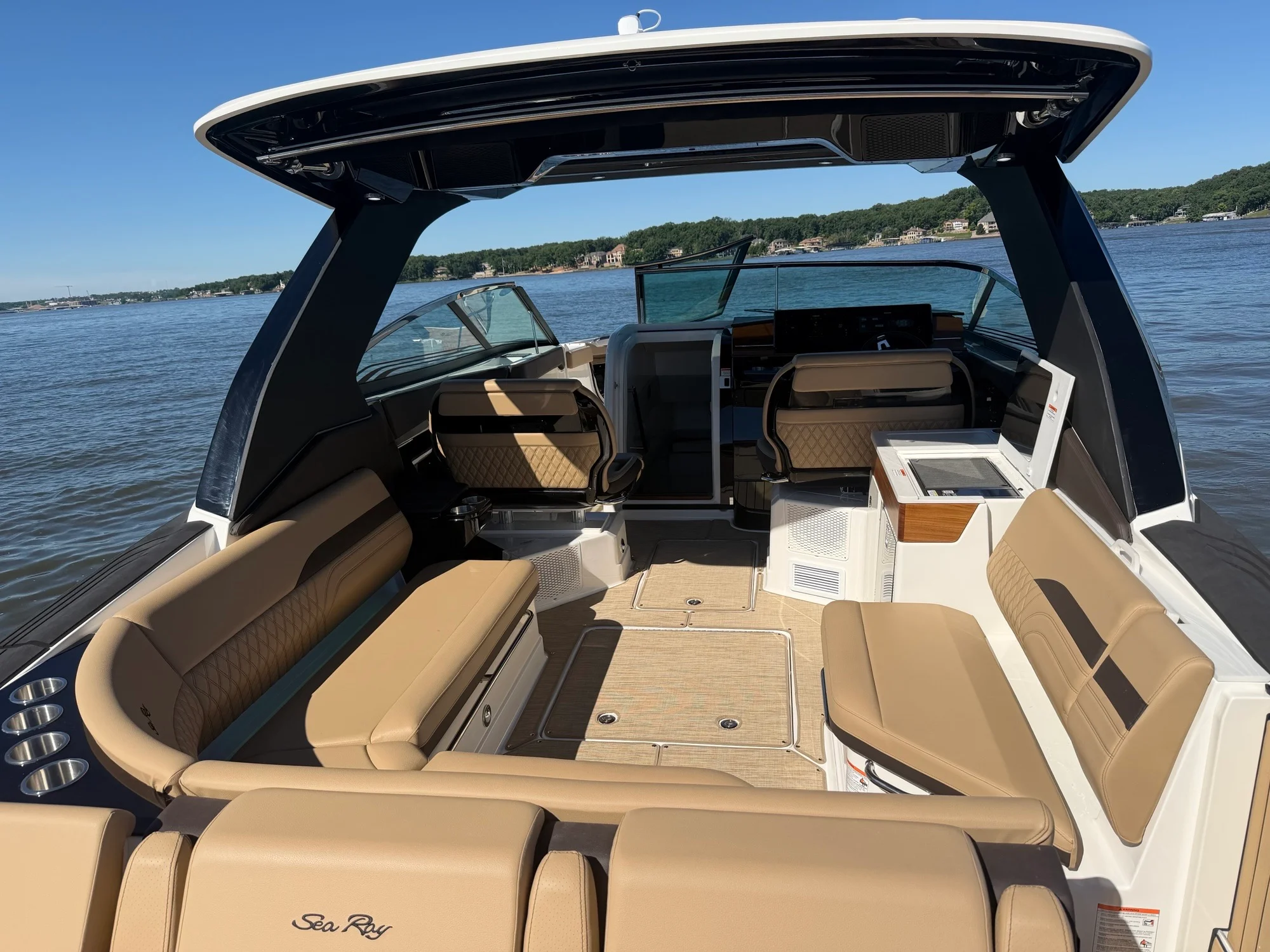 2026 Sea Ray SLX 360 OUTBOARD Image Thumbnail #19