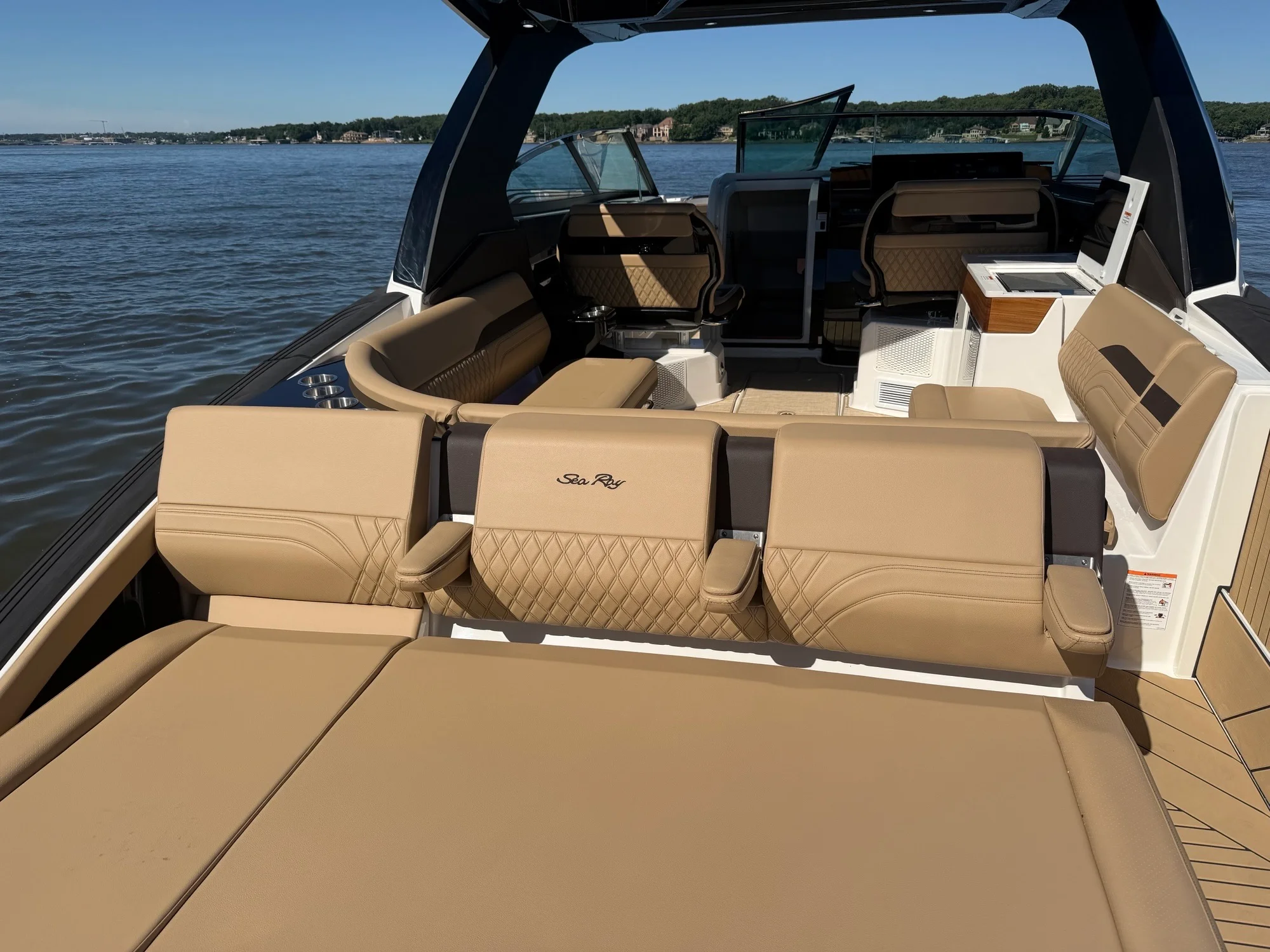 2026 Sea Ray SLX 360 OUTBOARD Image Thumbnail #20