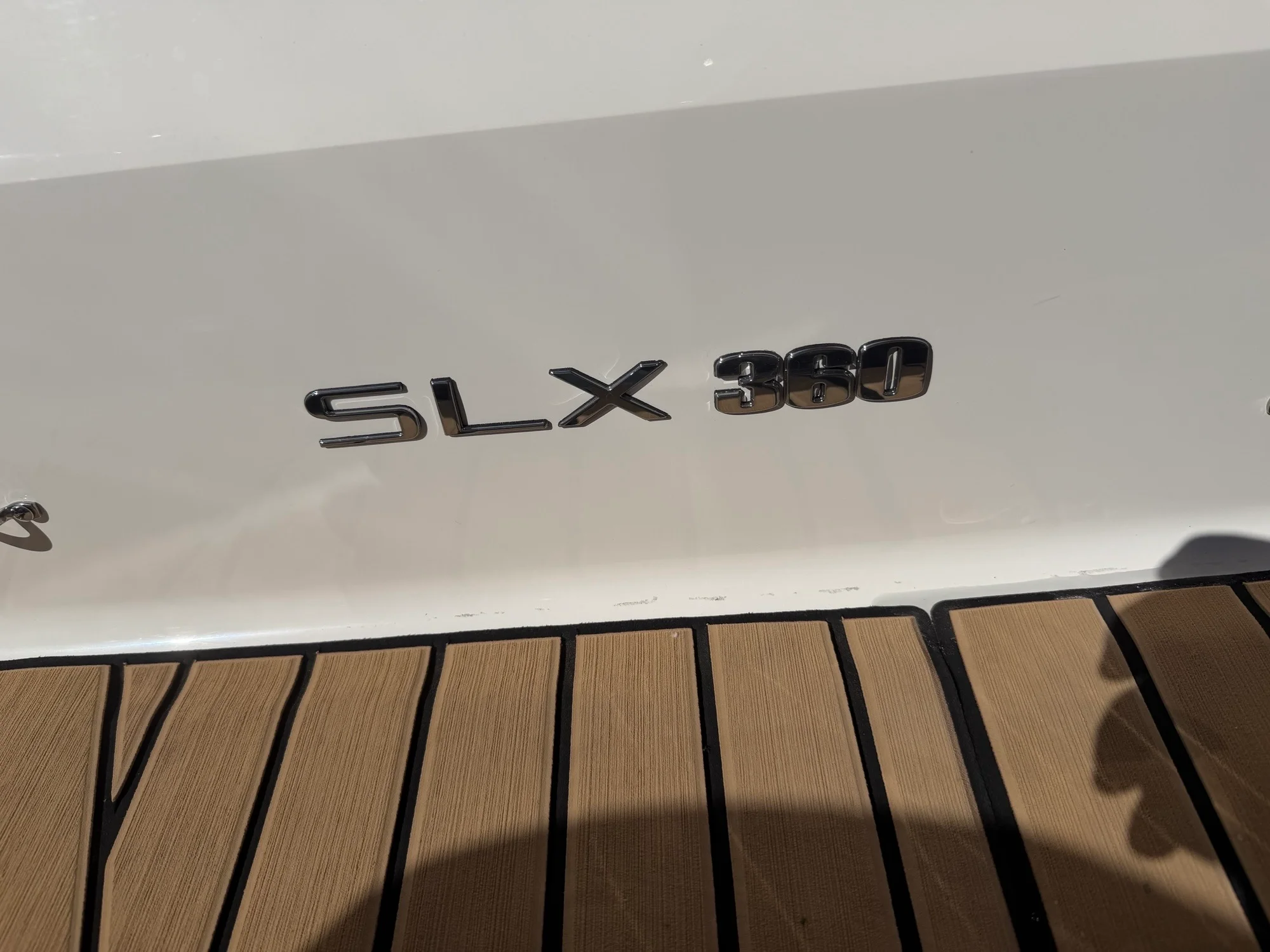 2026 Sea Ray SLX 360 OUTBOARD Image Thumbnail #29