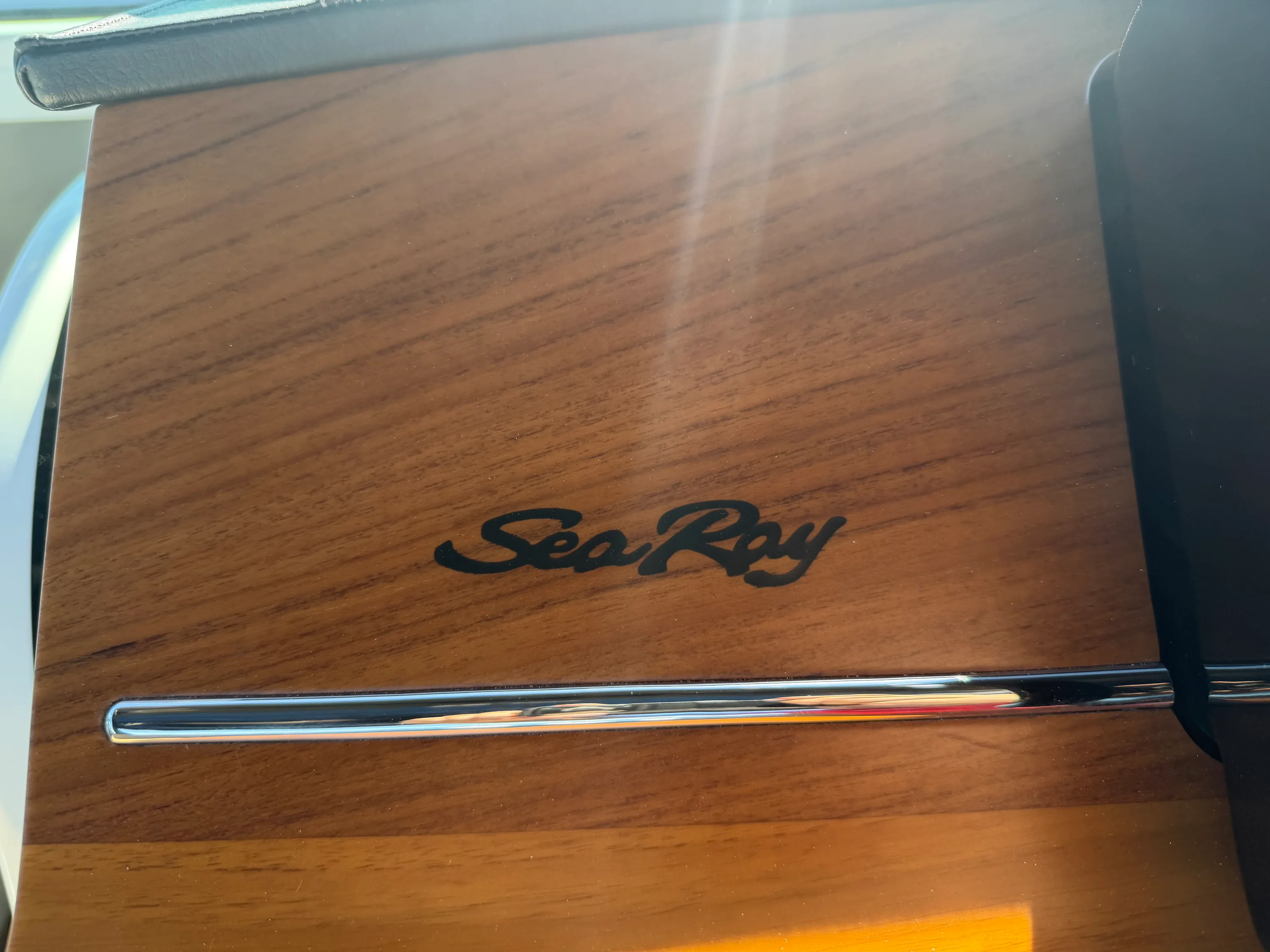 2026 Sea Ray SLX 360 OUTBOARD Image Thumbnail #31