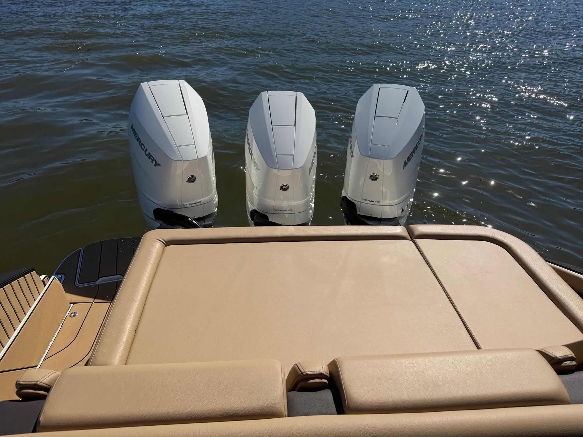 2026 Sea Ray SLX 360 OUTBOARD Image Thumbnail #18