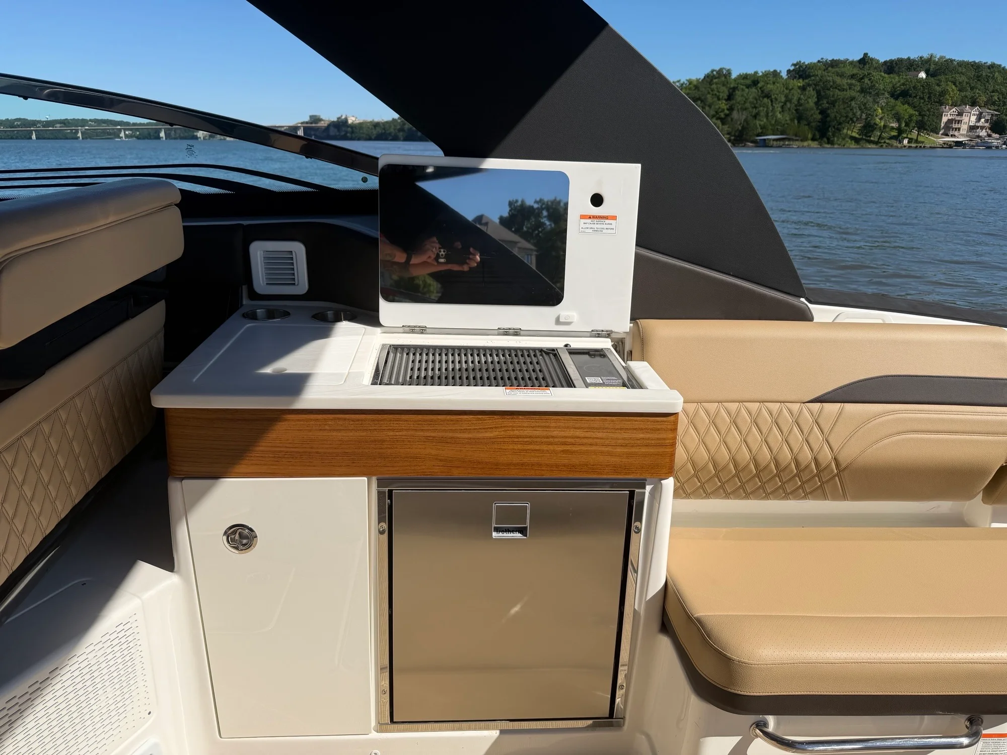 2026 Sea Ray SLX 360 OUTBOARD Image Thumbnail #16