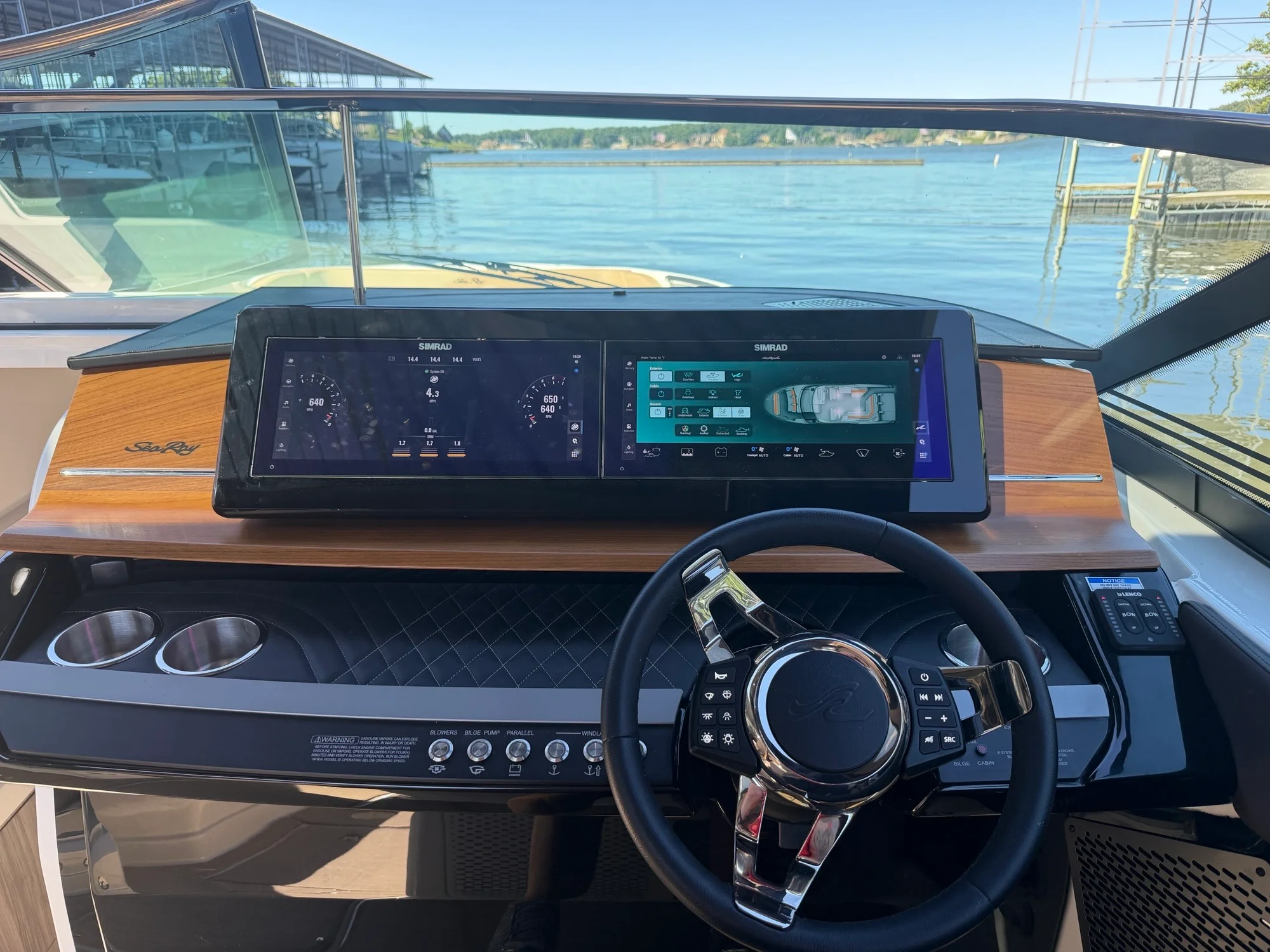 2026 Sea Ray SLX 360 OUTBOARD Image Thumbnail #5