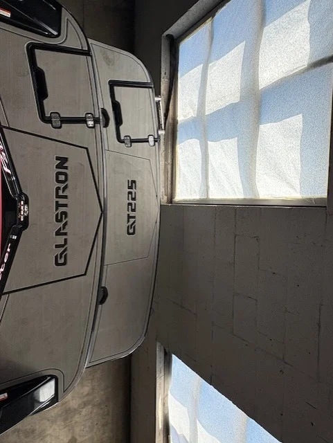2019 Glastron 225 GTS Image Thumbnail #3
