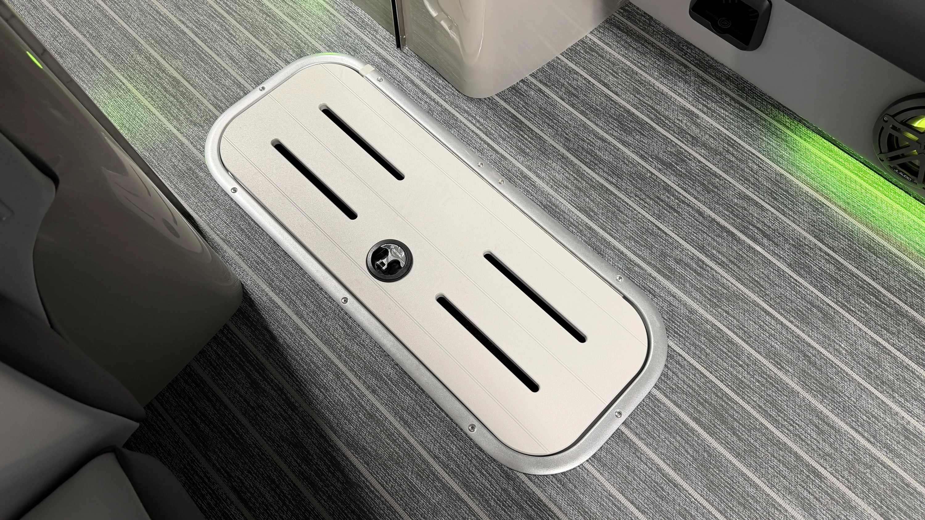 2026 Premier 250 SOLARIS Image Thumbnail #35