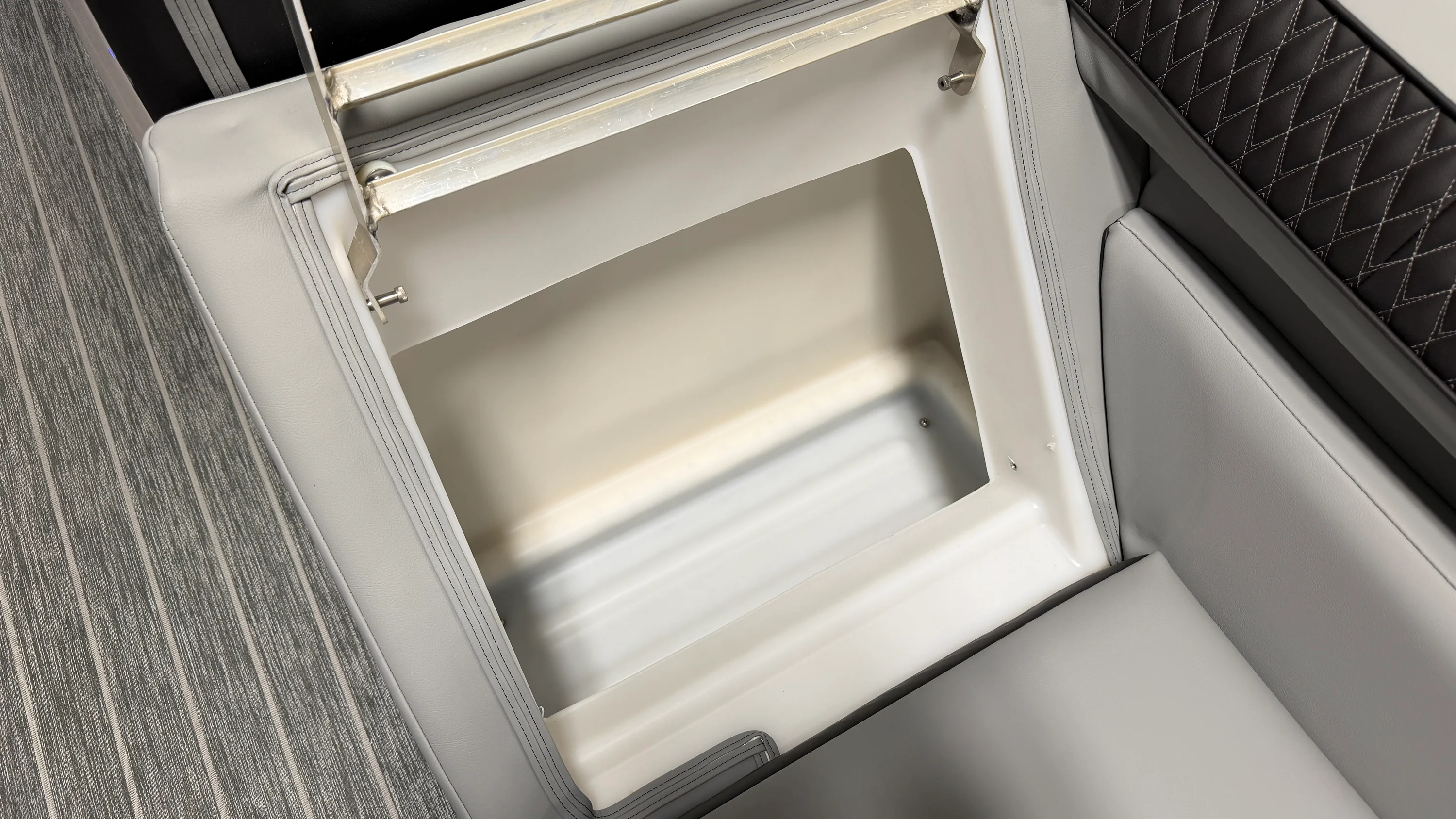 2026 Premier 250 SOLARIS Image Thumbnail #65