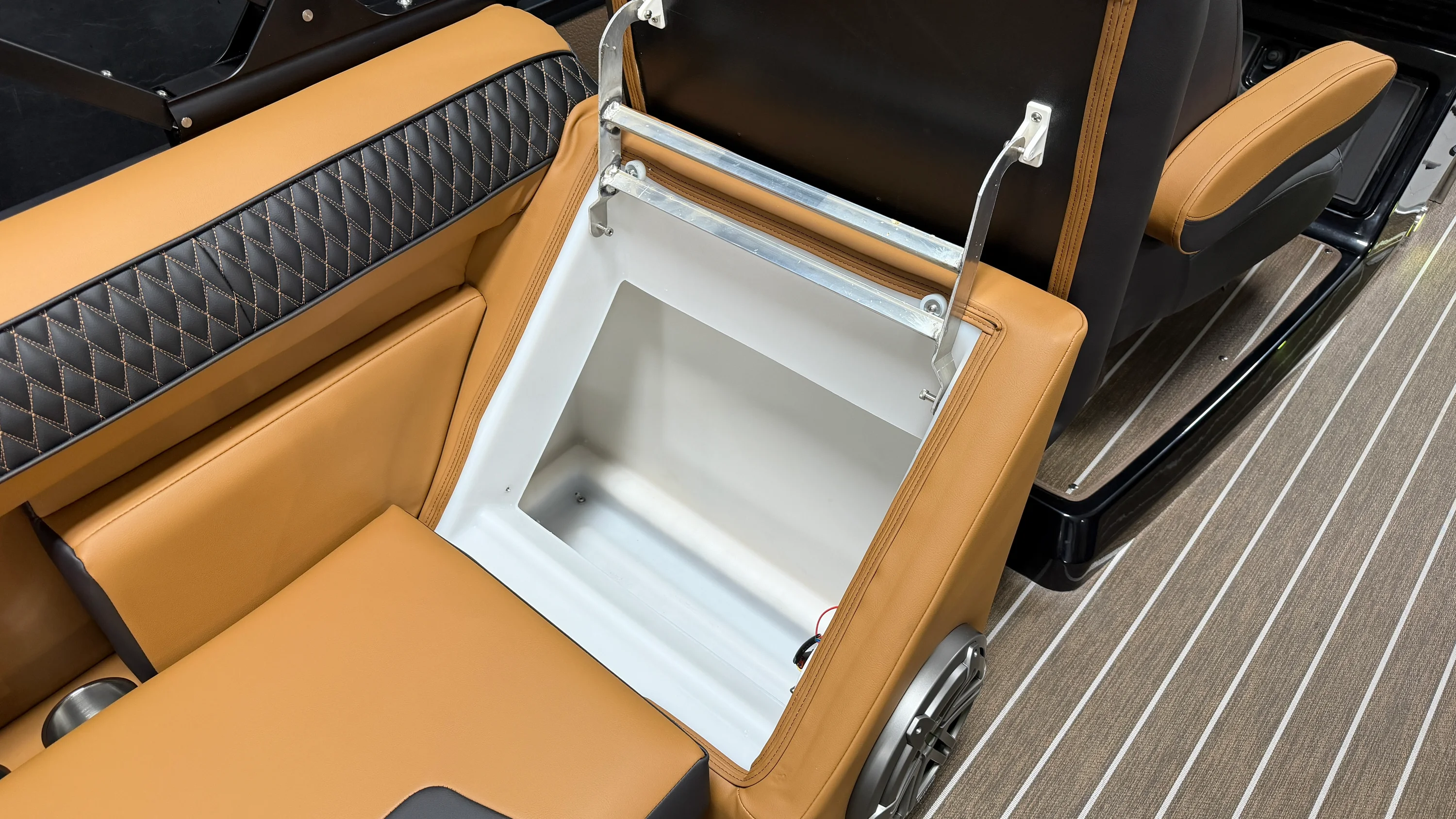 2026 Premier 250SOLARIS Image Thumbnail #80