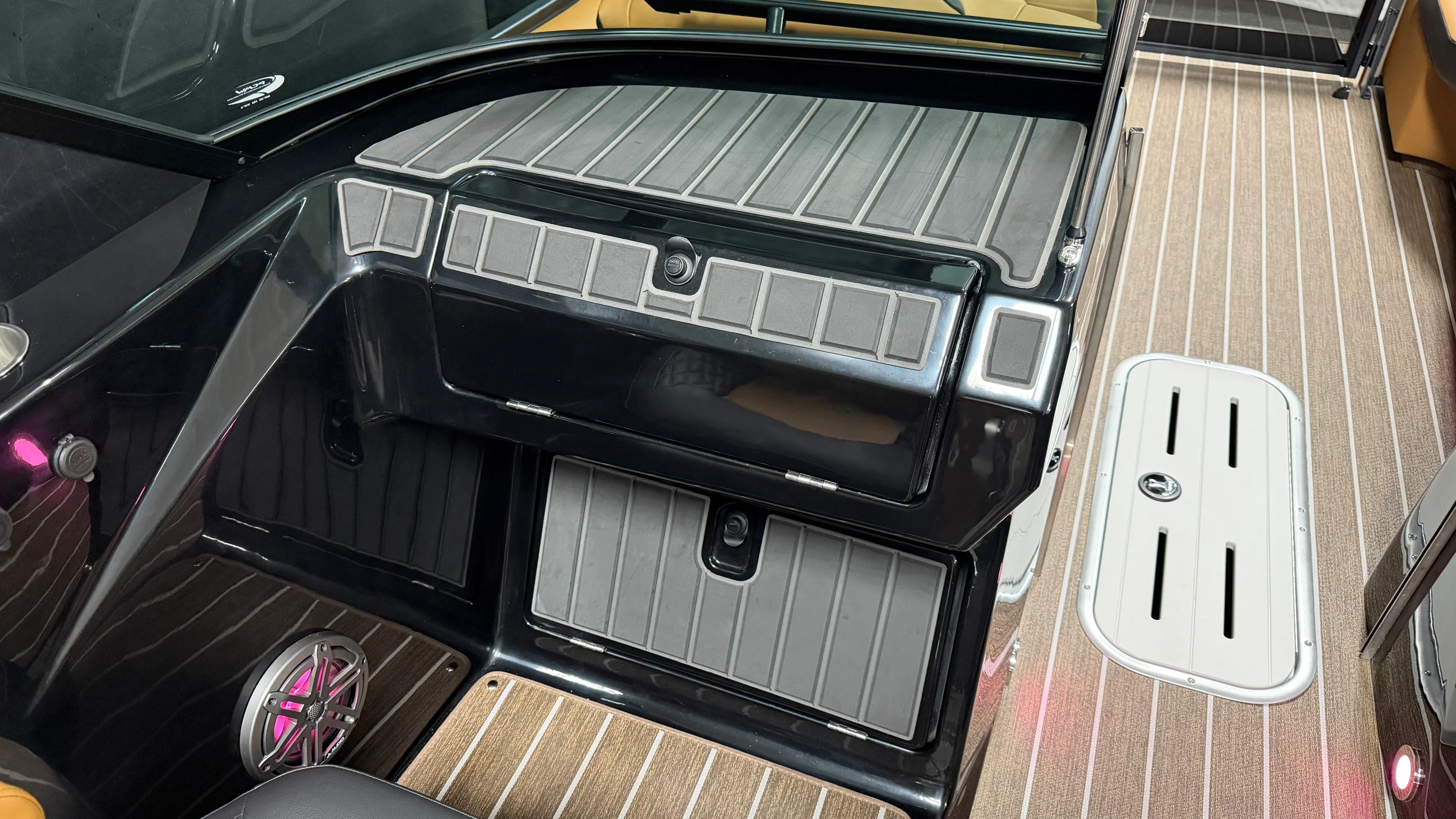 2026 Premier 250SOLARIS Image Thumbnail #45