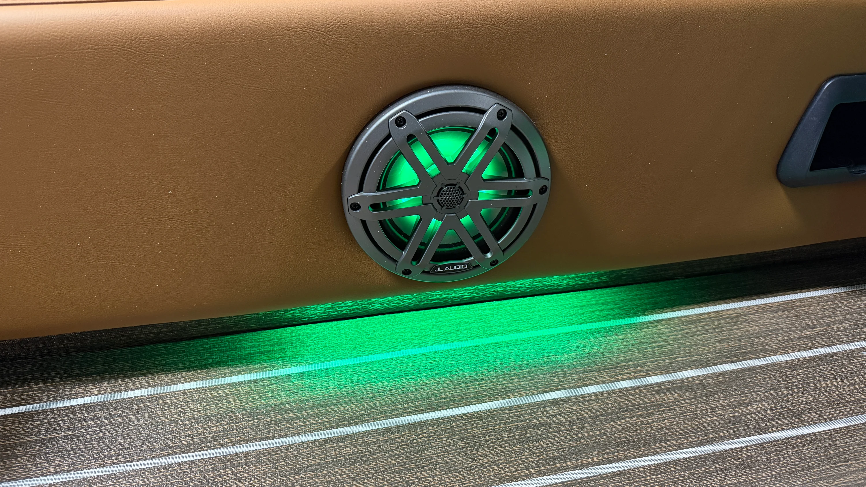 2026 Premier 250SOLARIS Image Thumbnail #17