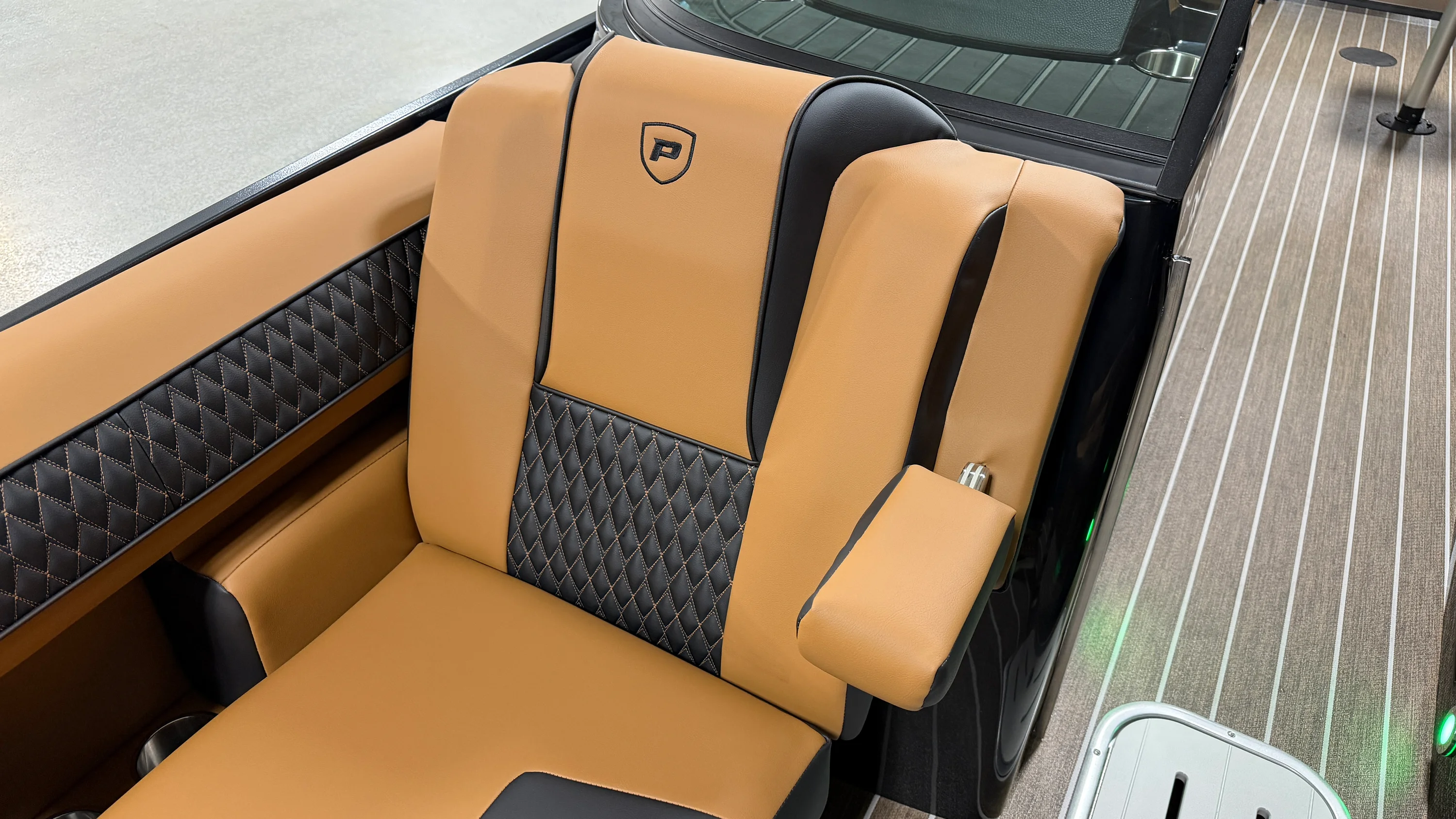 2026 Premier 250SOLARIS Image Thumbnail #21