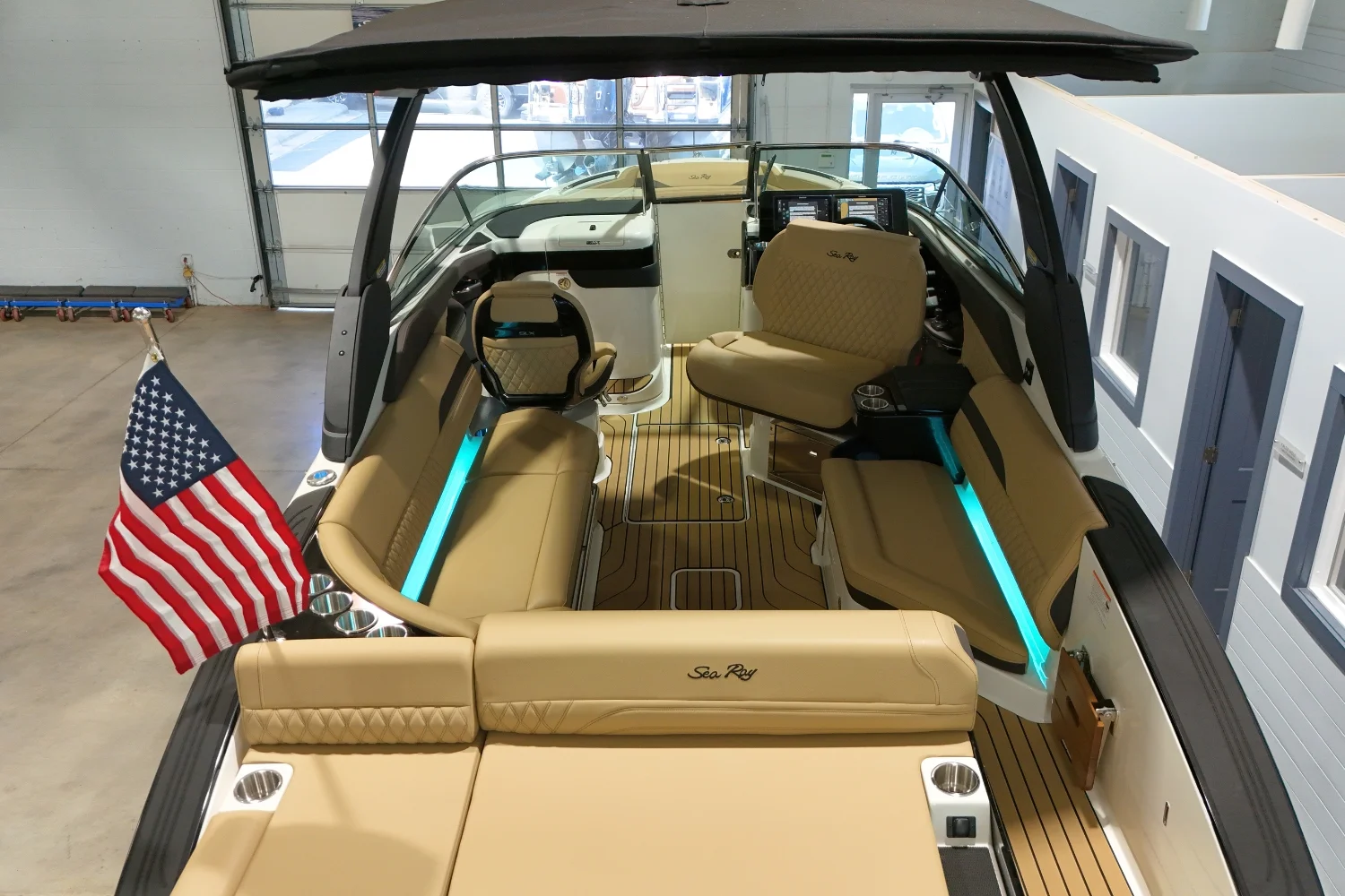 2026 Sea Ray SLX 280 Outboard Image Thumbnail #11