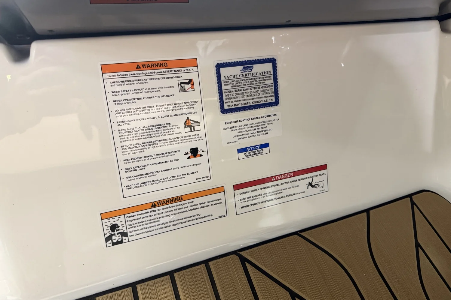 2026 Sea Ray SLX 280 Outboard Image Thumbnail #30