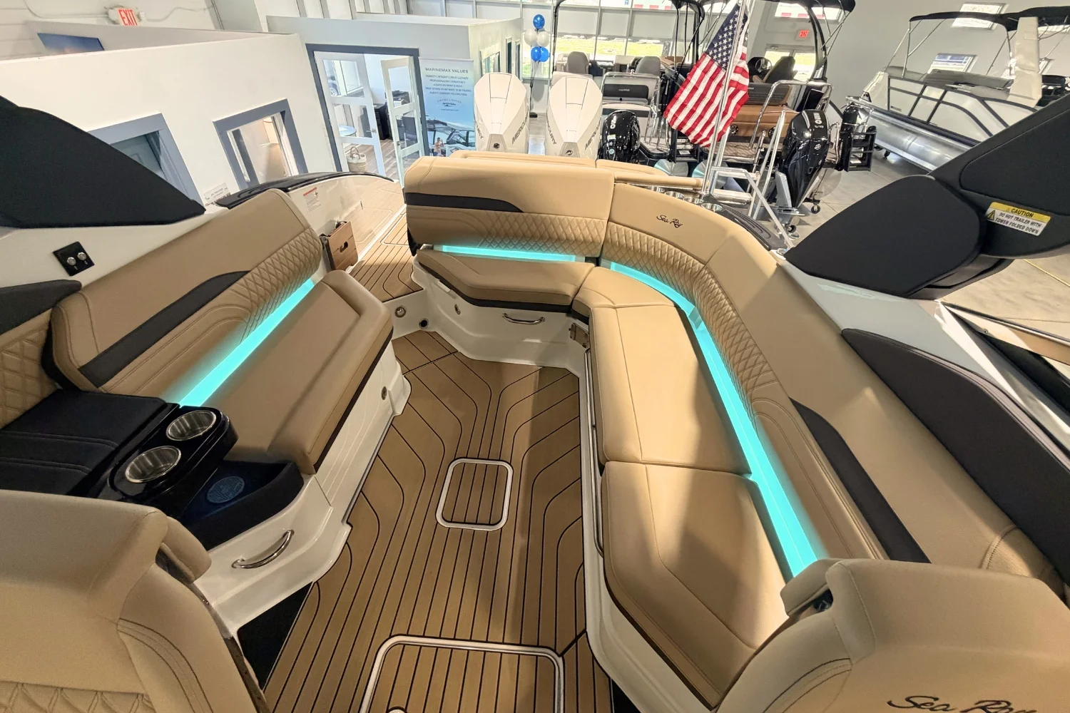 2026 Sea Ray SLX 280 Outboard Image Thumbnail #25