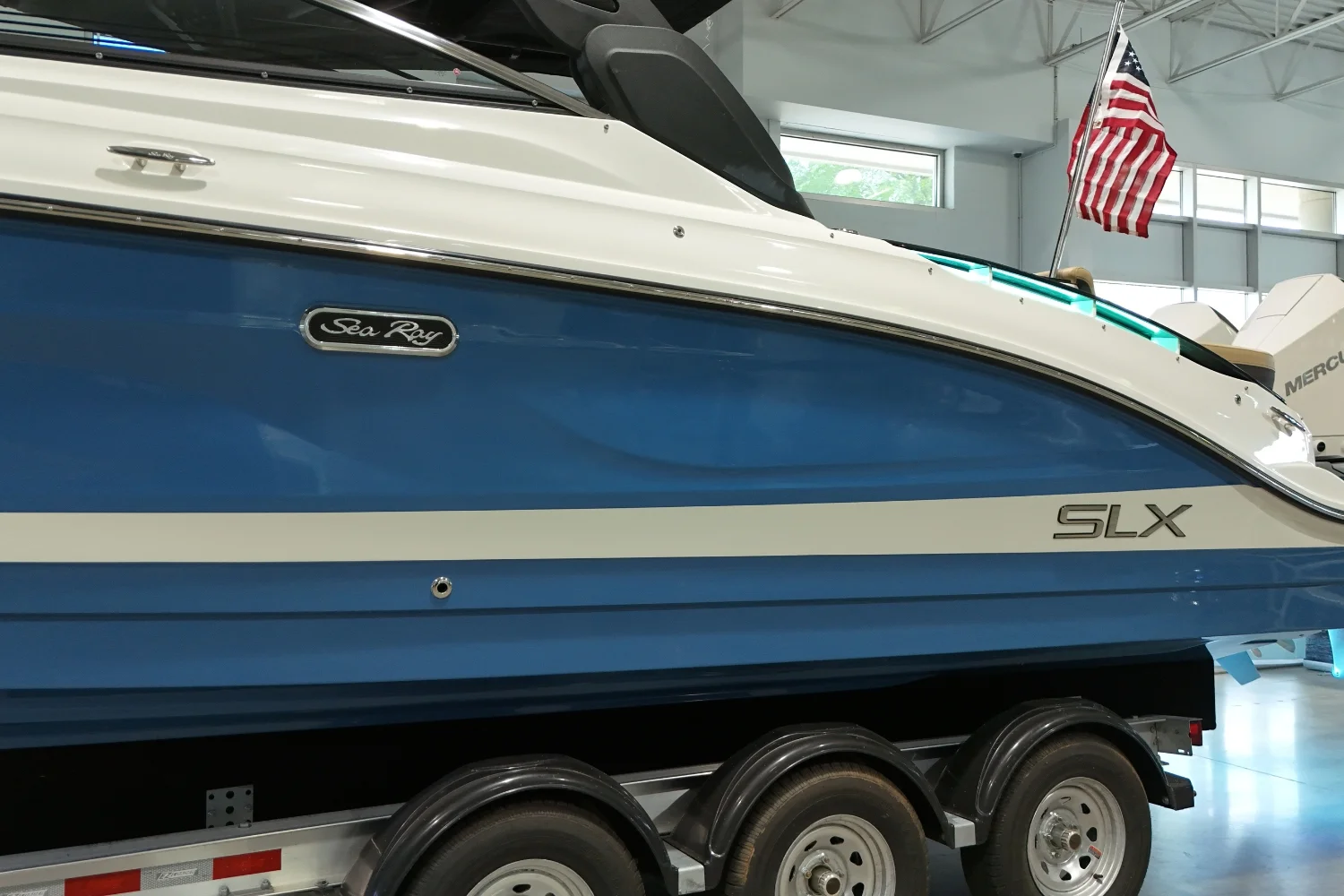 2026 Sea Ray SLX 280 Outboard Image Thumbnail #2