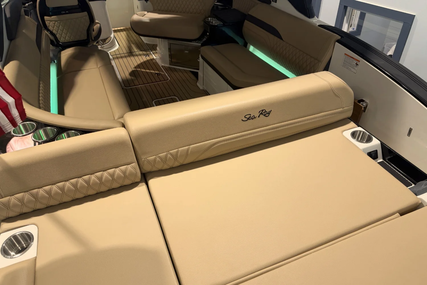 2026 Sea Ray SLX 280 Outboard Image Thumbnail #9