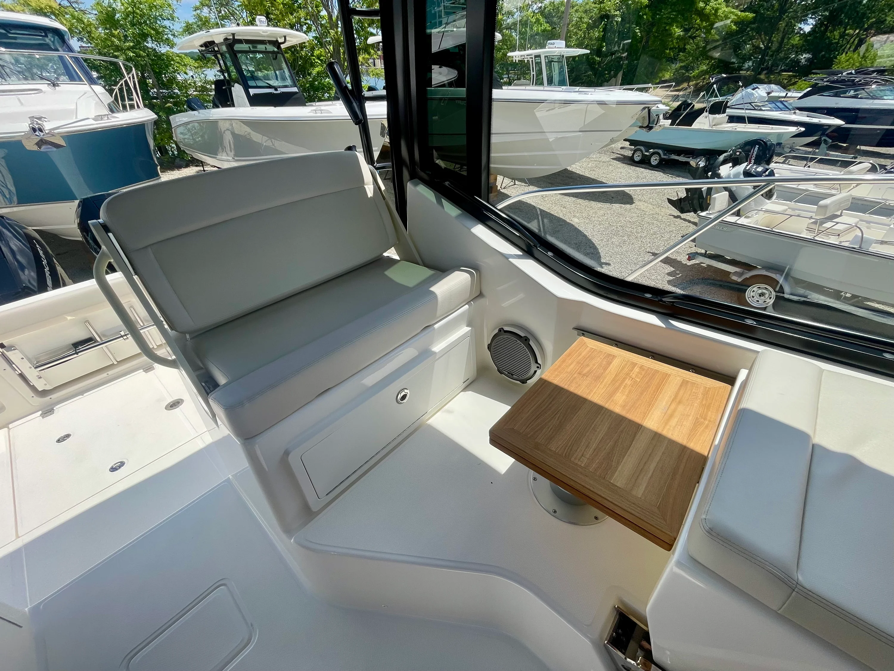 2026 Boston Whaler 325 Conquest Image Thumbnail #17