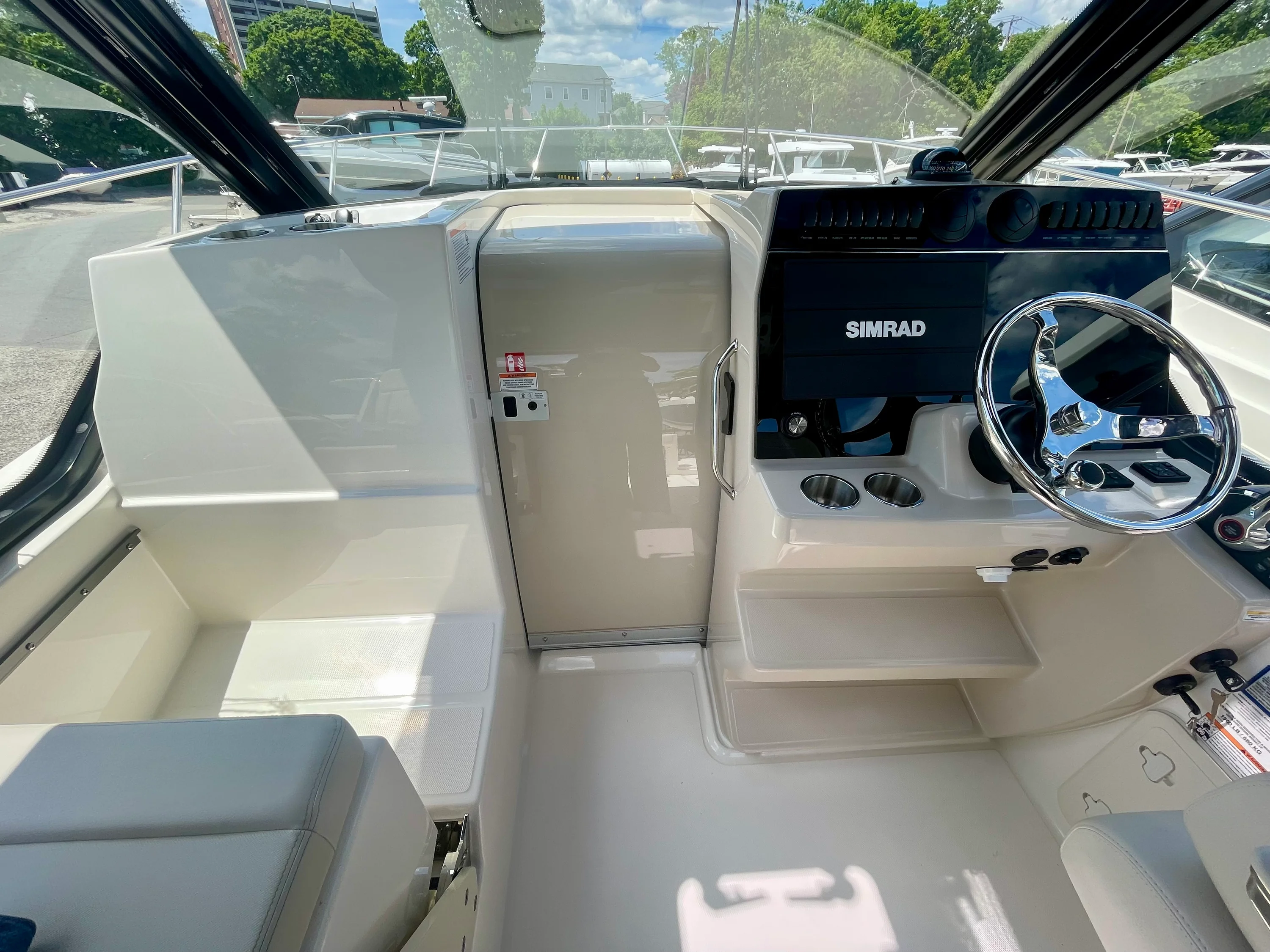 2026 Boston Whaler 325 Conquest Image Thumbnail #21
