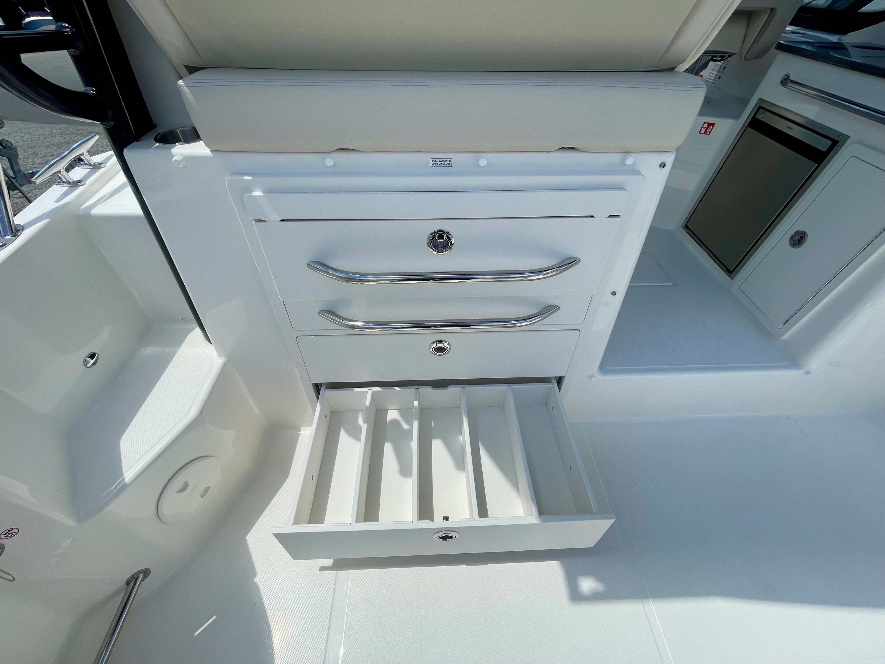 2026 Boston Whaler 325 Conquest Image Thumbnail #10