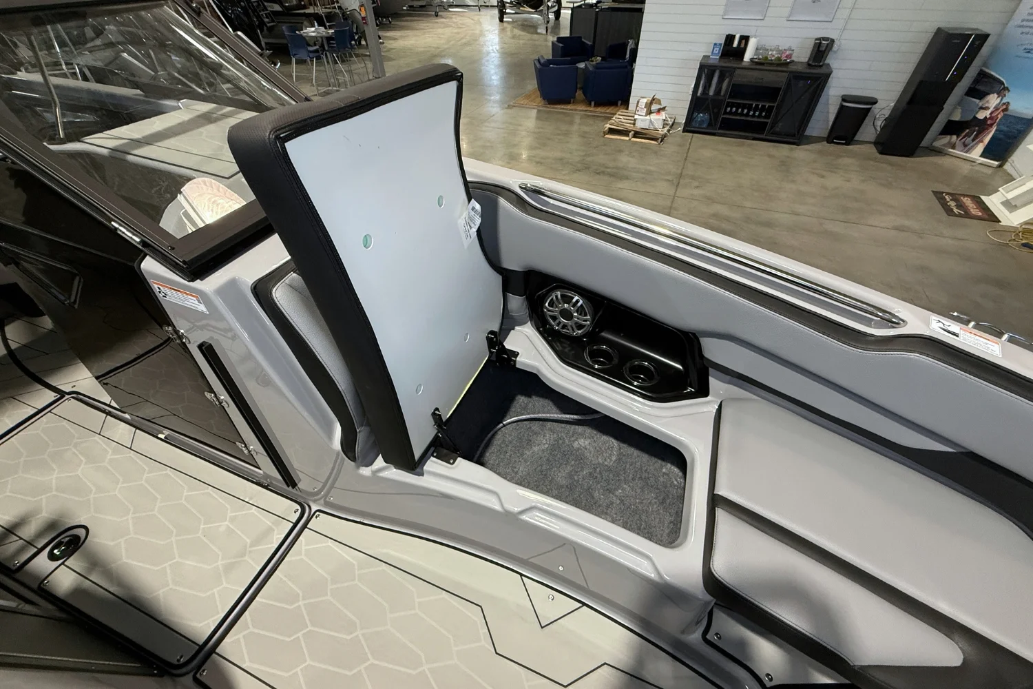 2026 Yamaha 255XD Image Thumbnail #28