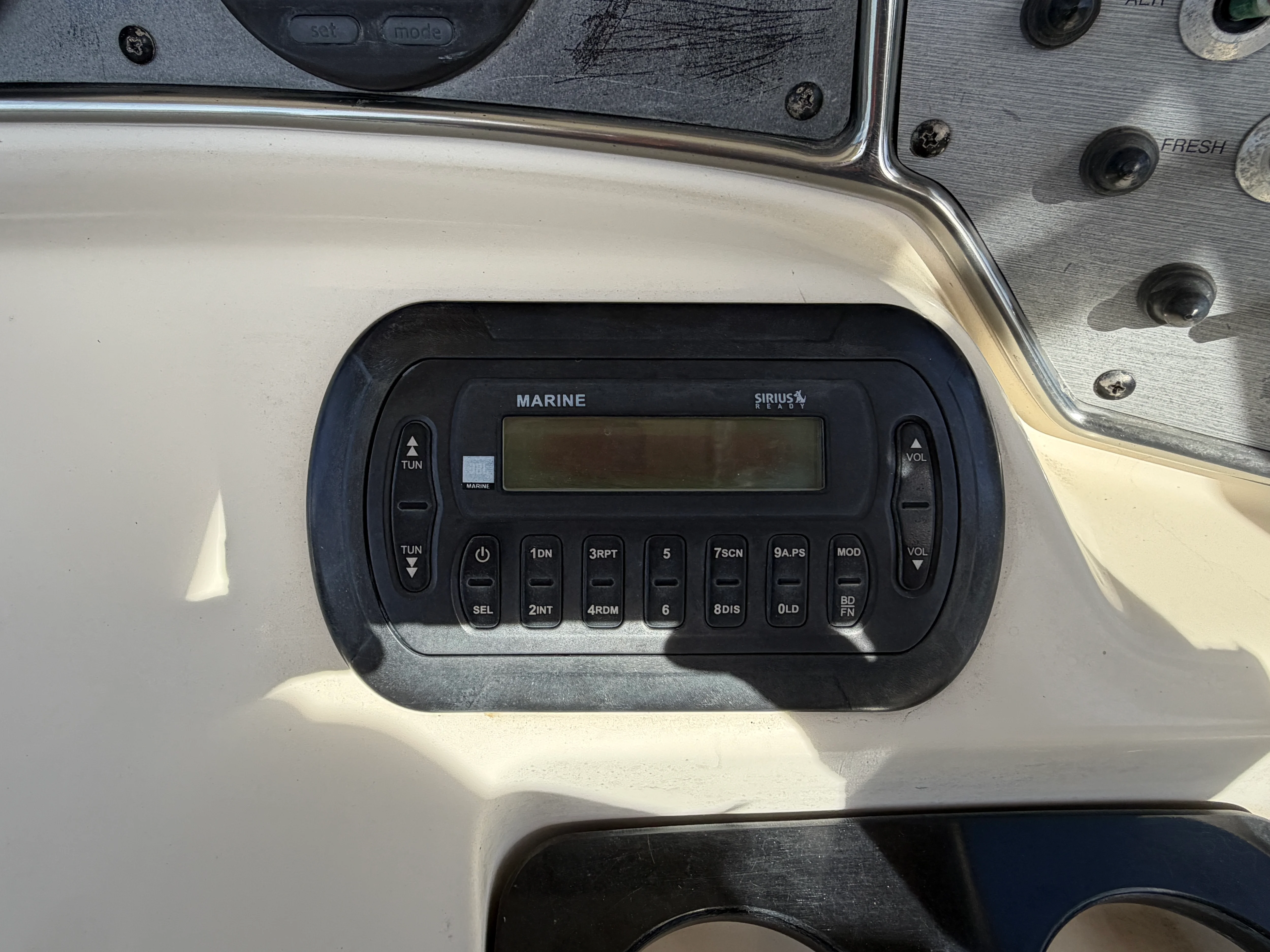 2011 Scout 210 XSF Image Thumbnail #14