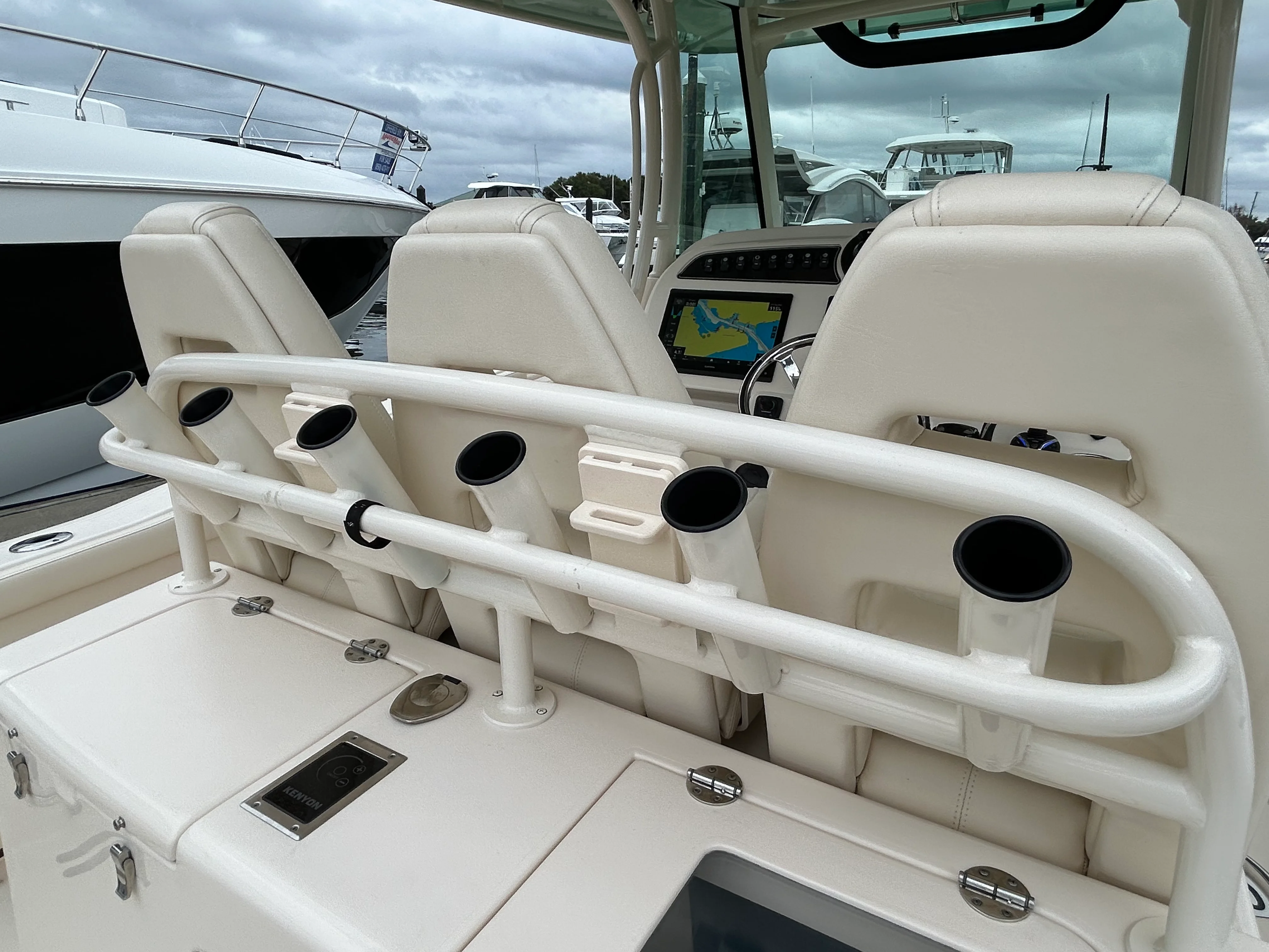 2023 Grady-White Canyon 336 Image Thumbnail #12