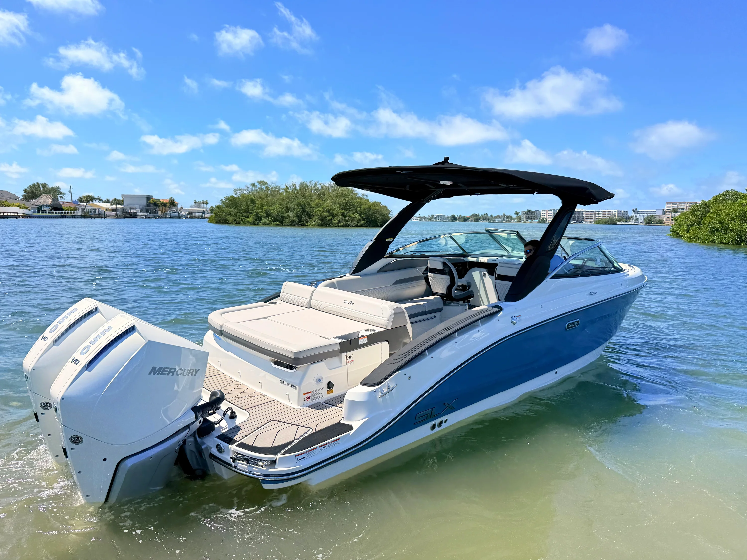 2026 Sea Ray SLX 280 Outboard Image Thumbnail #3