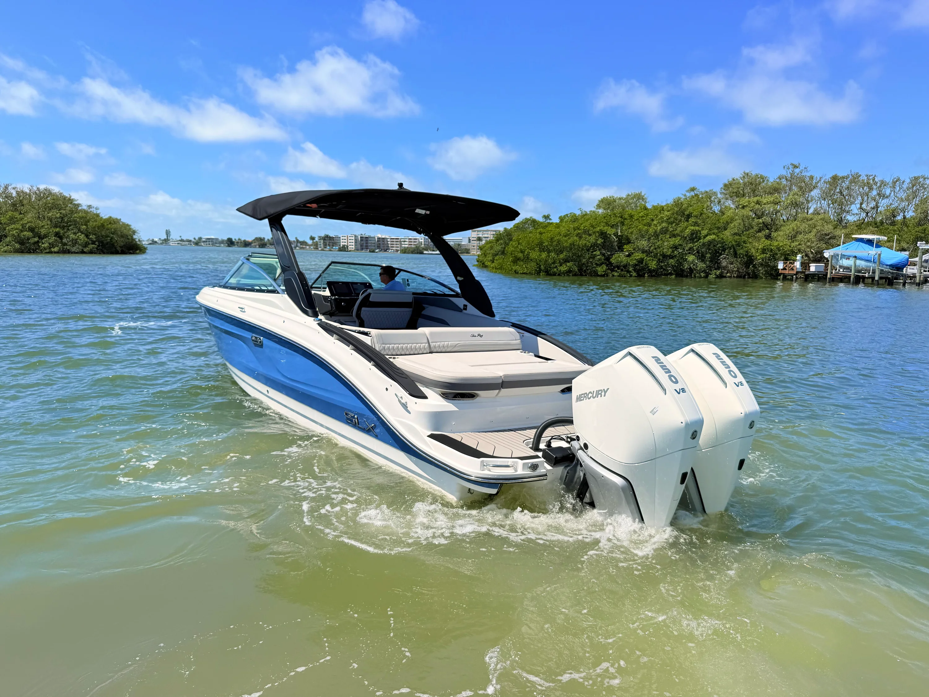 2026 Sea Ray SLX 280 Outboard Image Thumbnail #7
