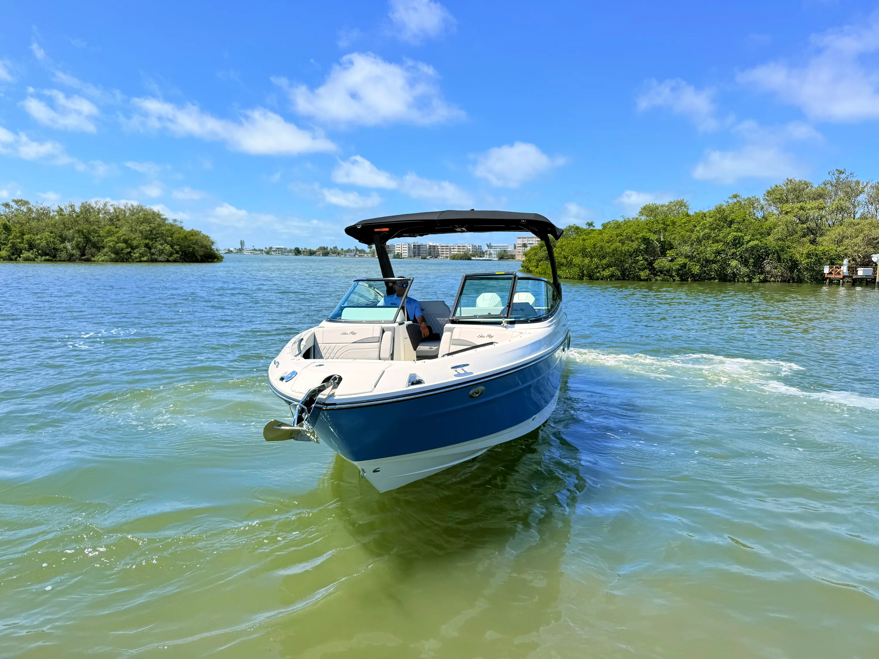 2026 Sea Ray SLX 280 Outboard Image Thumbnail #13