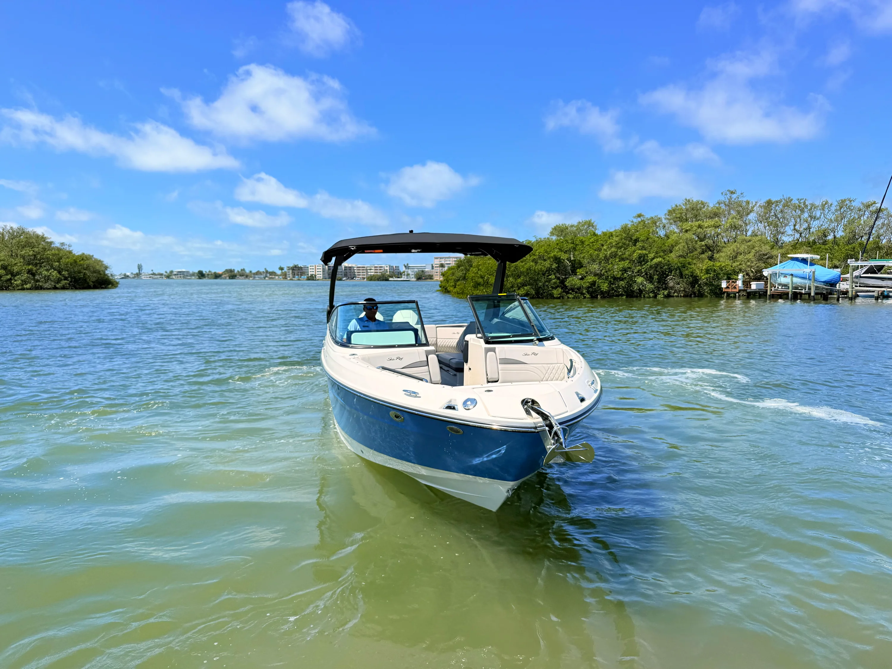 2026 Sea Ray SLX 280 Outboard Image Thumbnail #15