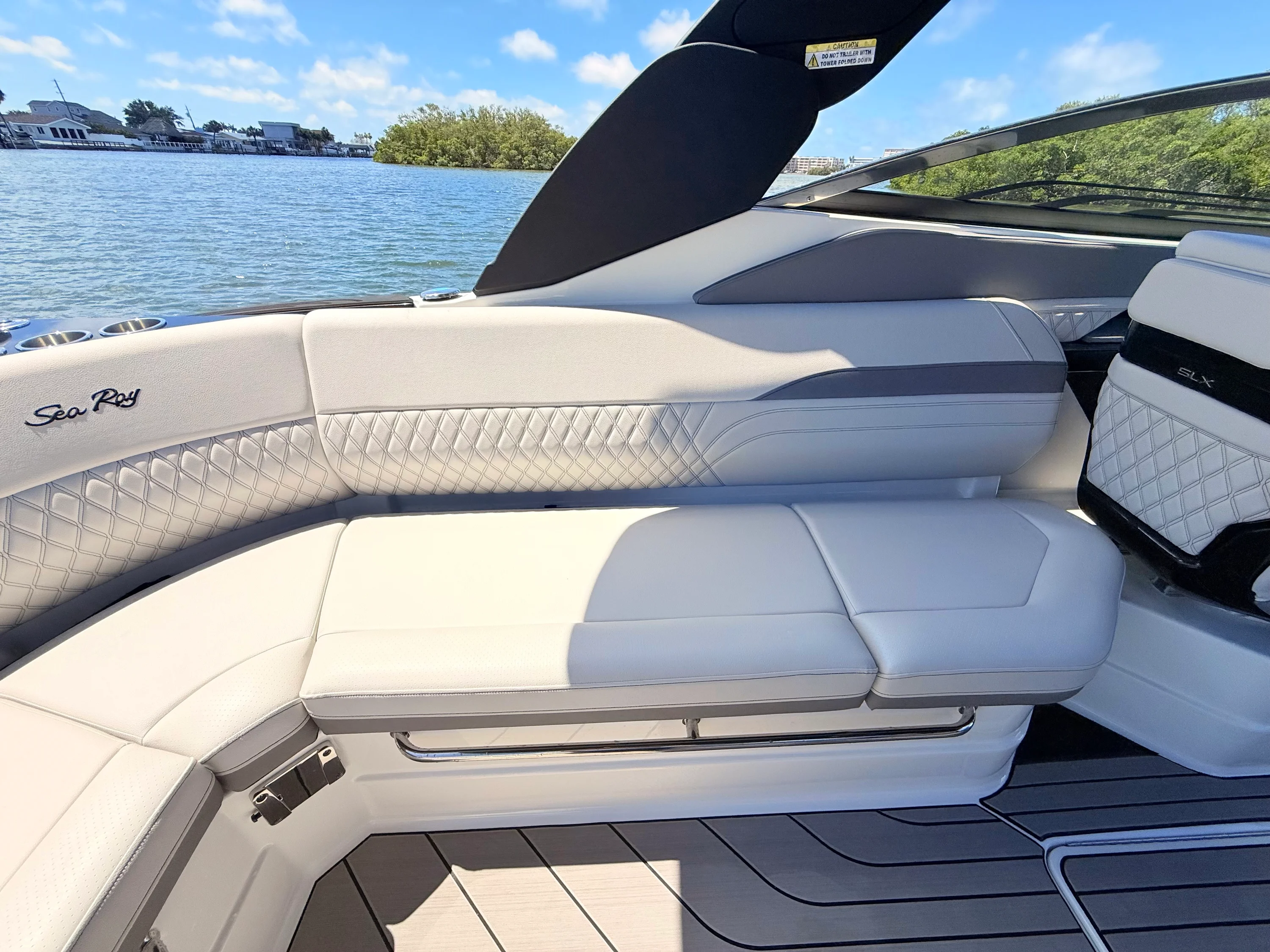 2026 Sea Ray SLX 280 Outboard Image Thumbnail #37