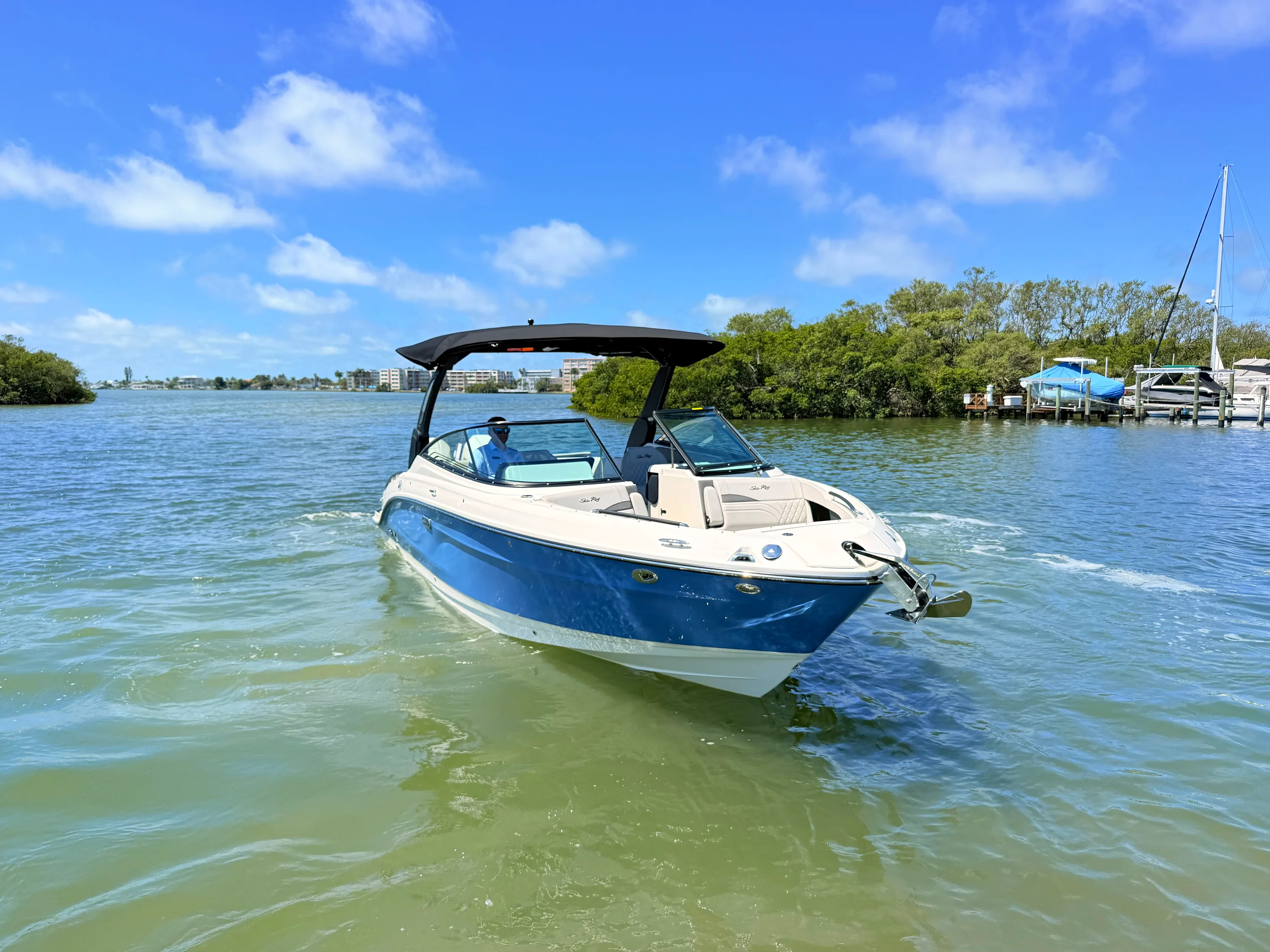 2026 Sea Ray SLX 280 Outboard Image Thumbnail #17