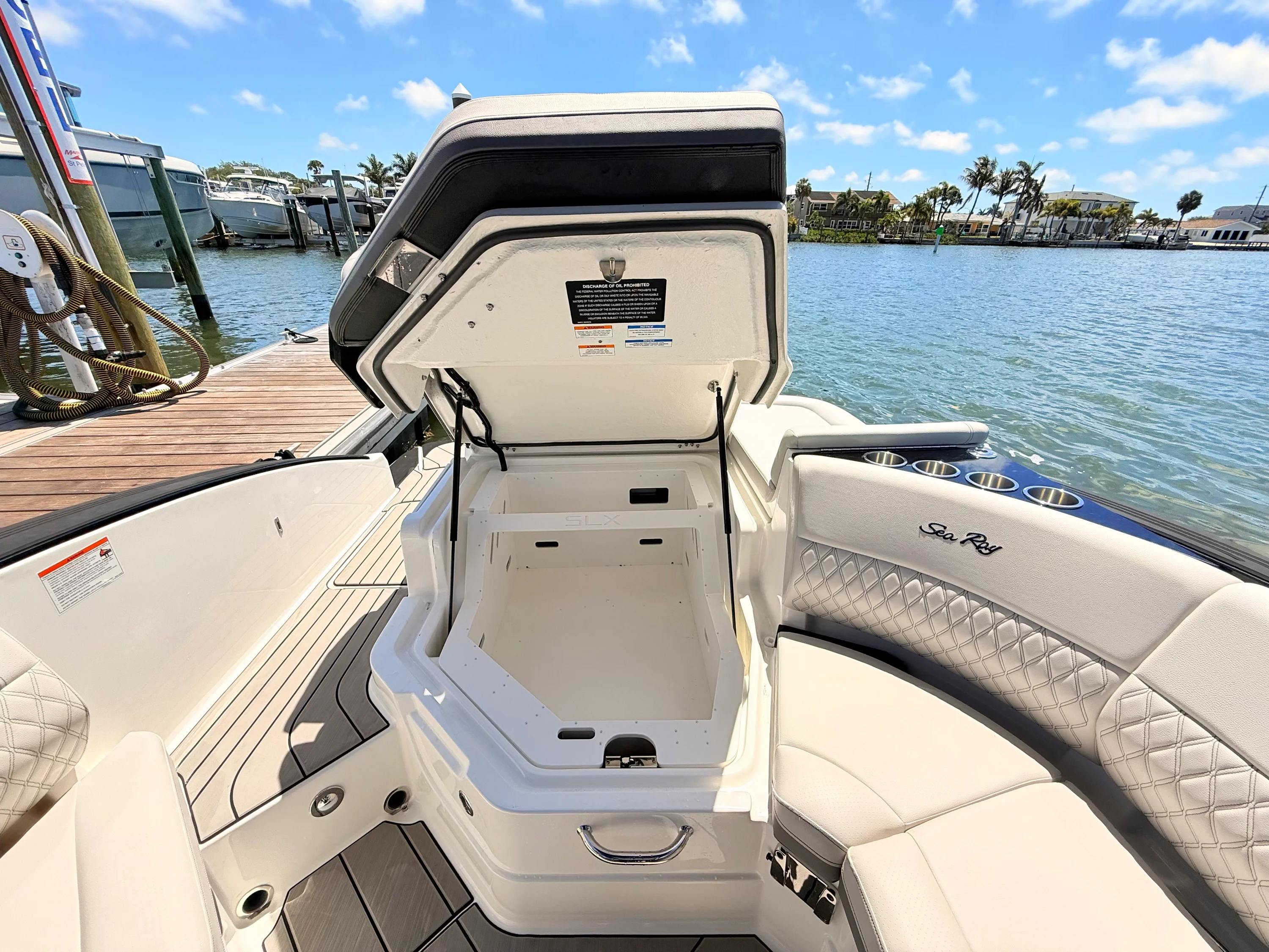 2026 Sea Ray SLX 280 Outboard Image Thumbnail #36