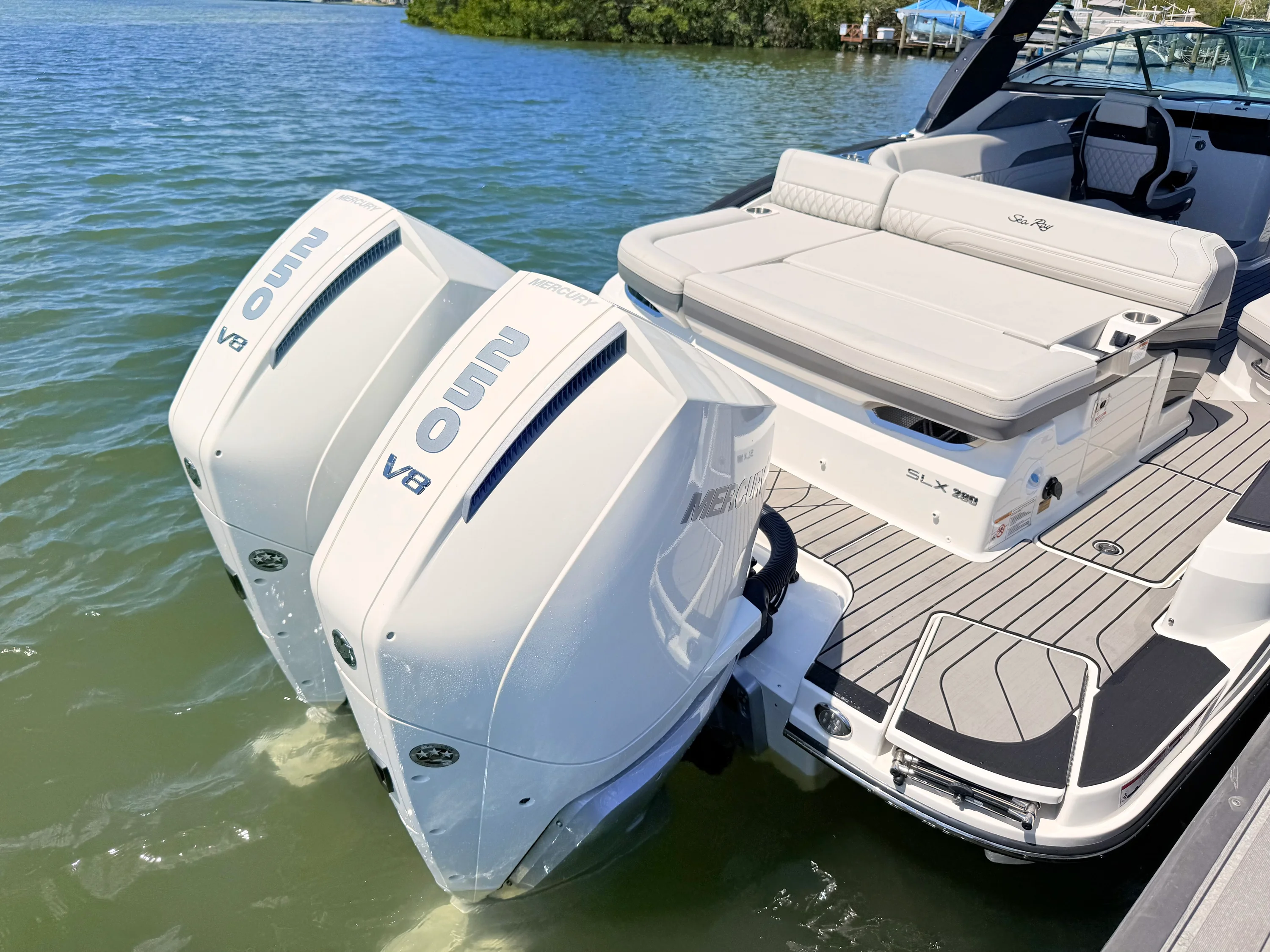 2026 Sea Ray SLX 280 Outboard Image Thumbnail #22