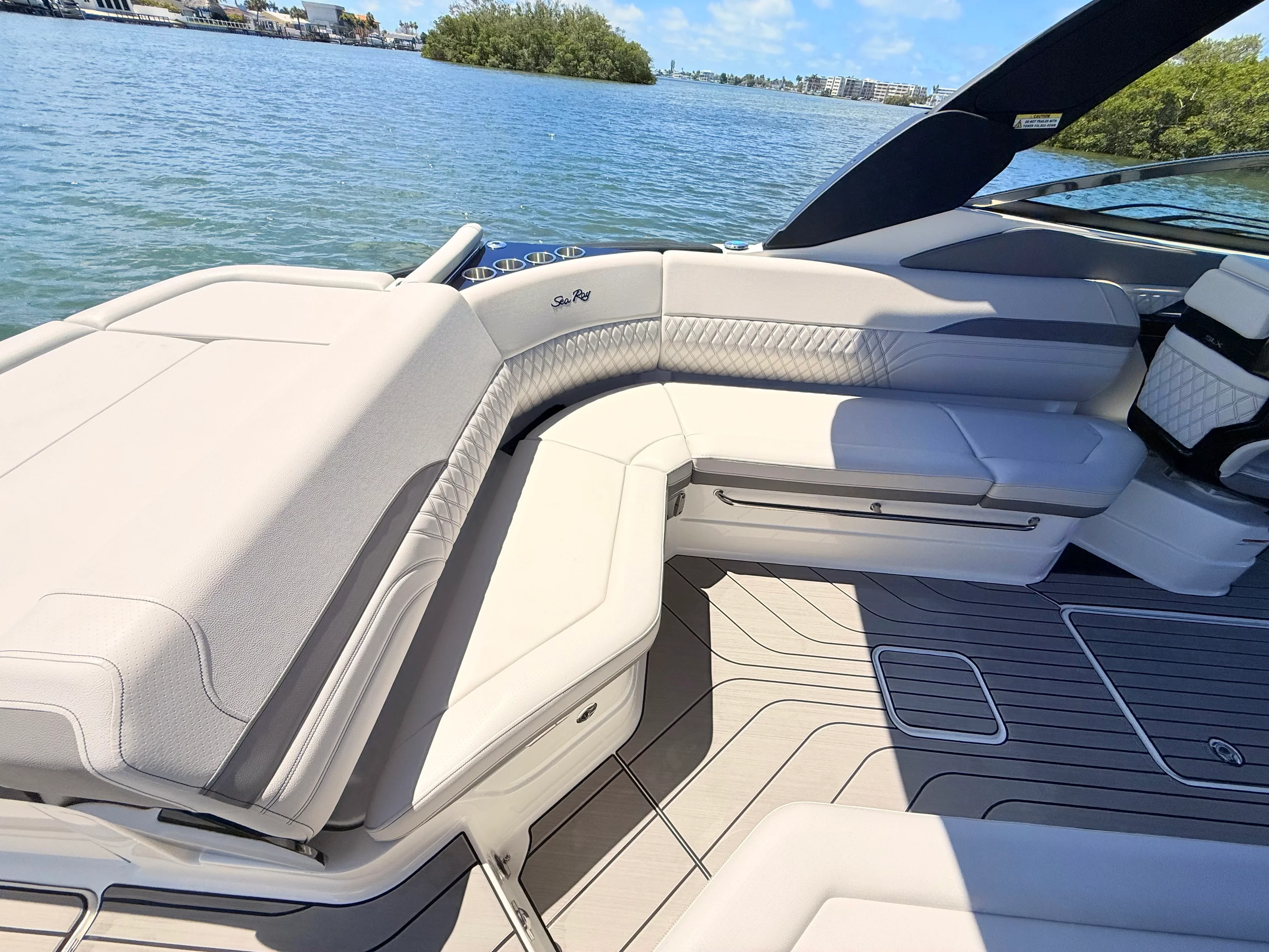 2026 Sea Ray SLX 280 Outboard Image Thumbnail #33