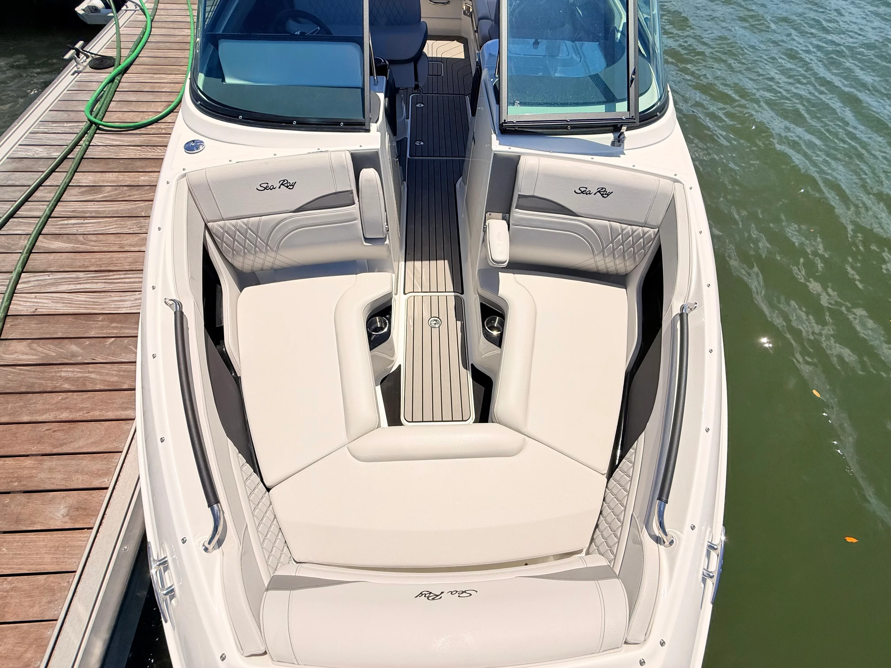 2026 Sea Ray SLX 280 Outboard Image Thumbnail #70