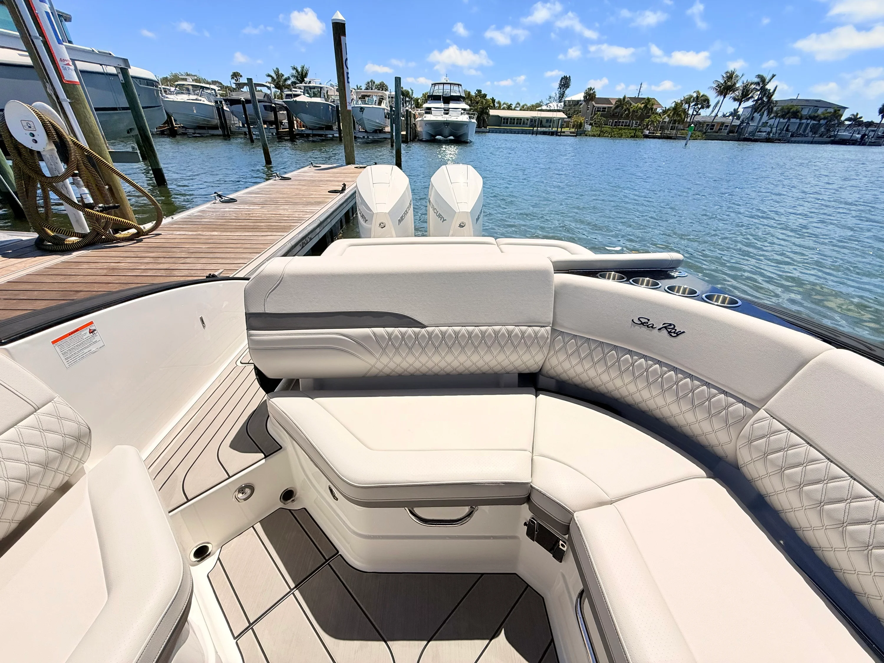 2026 Sea Ray SLX 280 Outboard Image Thumbnail #35