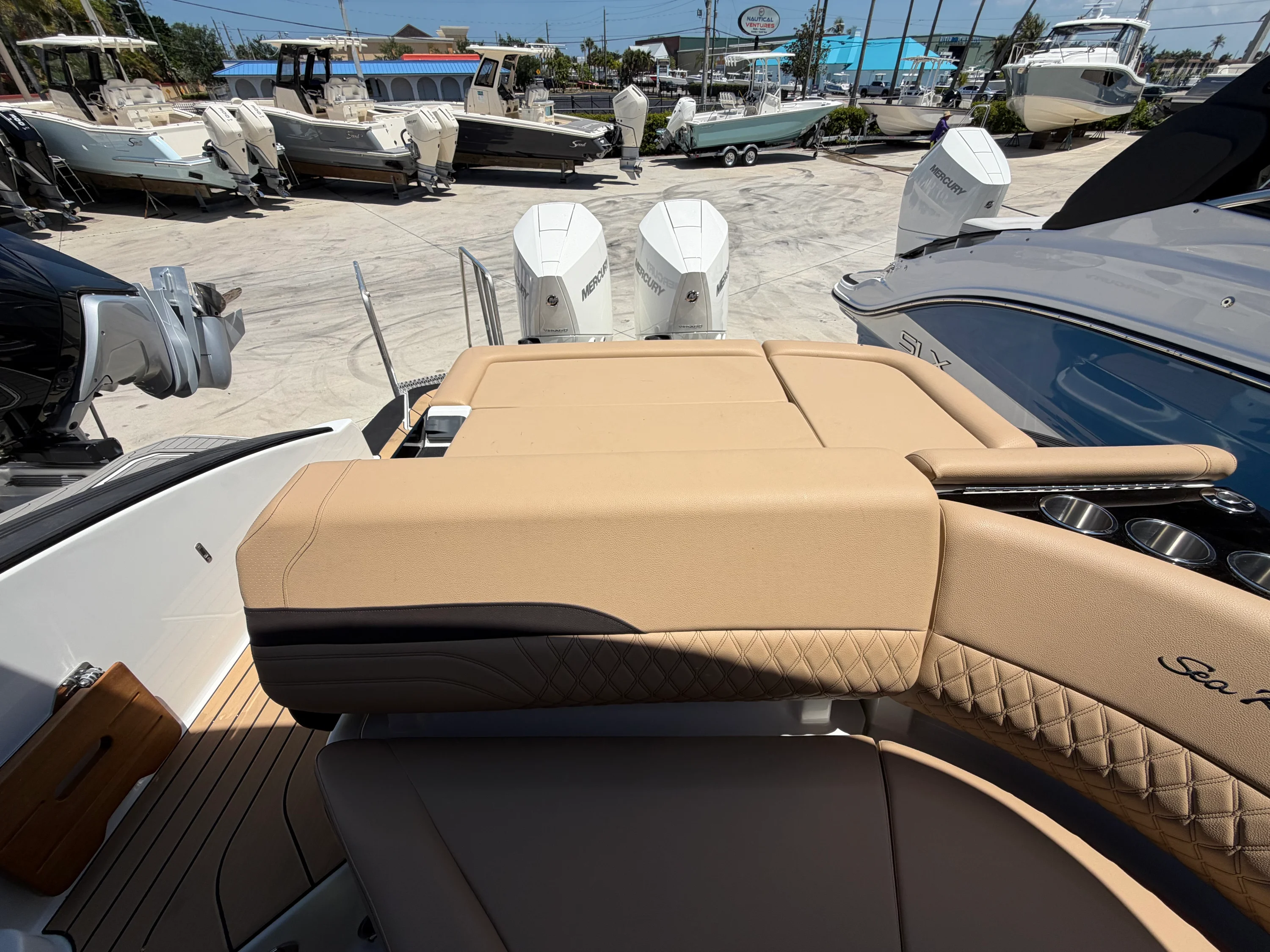 2026 Sea Ray SLX 280 Outboard Image Thumbnail #17